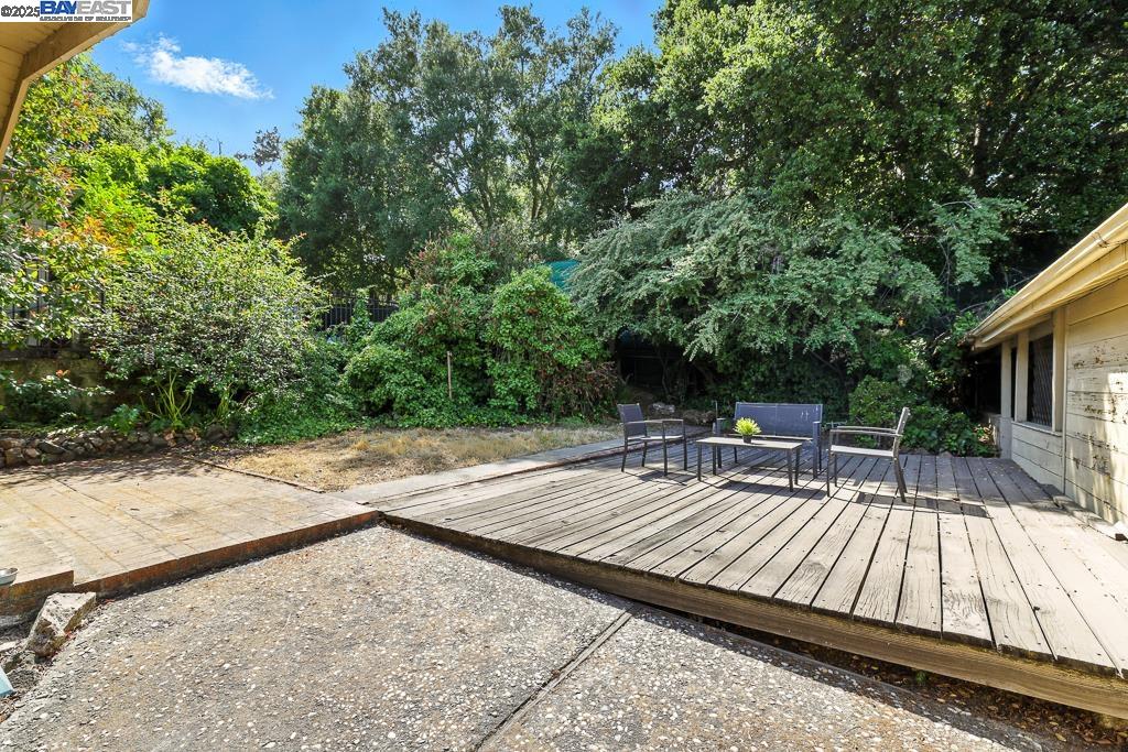 Detail Gallery Image 26 of 39 For 3741 Keller Ave, Oakland,  CA 94605 - 2 Beds | 1 Baths