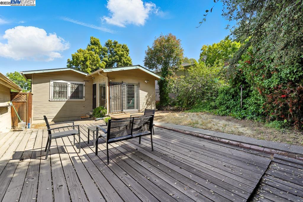 Detail Gallery Image 27 of 39 For 3741 Keller Ave, Oakland,  CA 94605 - 2 Beds | 1 Baths
