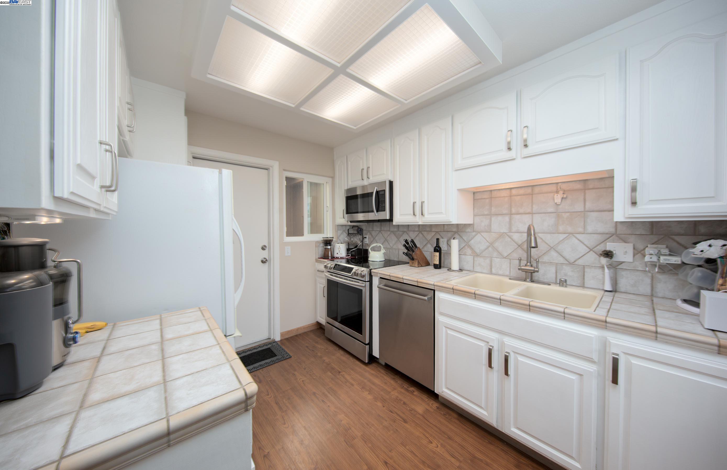 Photo #9: 41101950 Listing: Photo #9