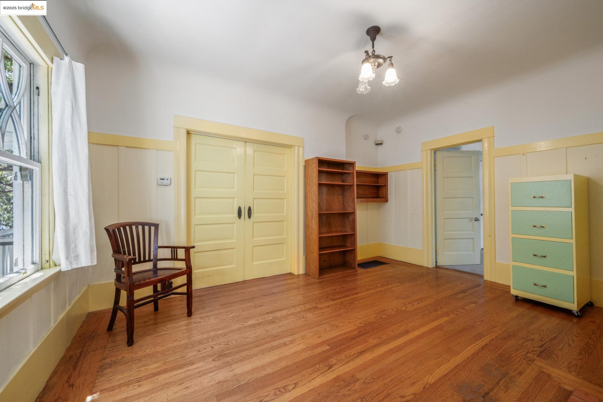 Detail Gallery Image 21 of 37 For 6420 Irwin Ct #6420,  Oakland,  CA 94609 - 3 Beds | 1 Baths