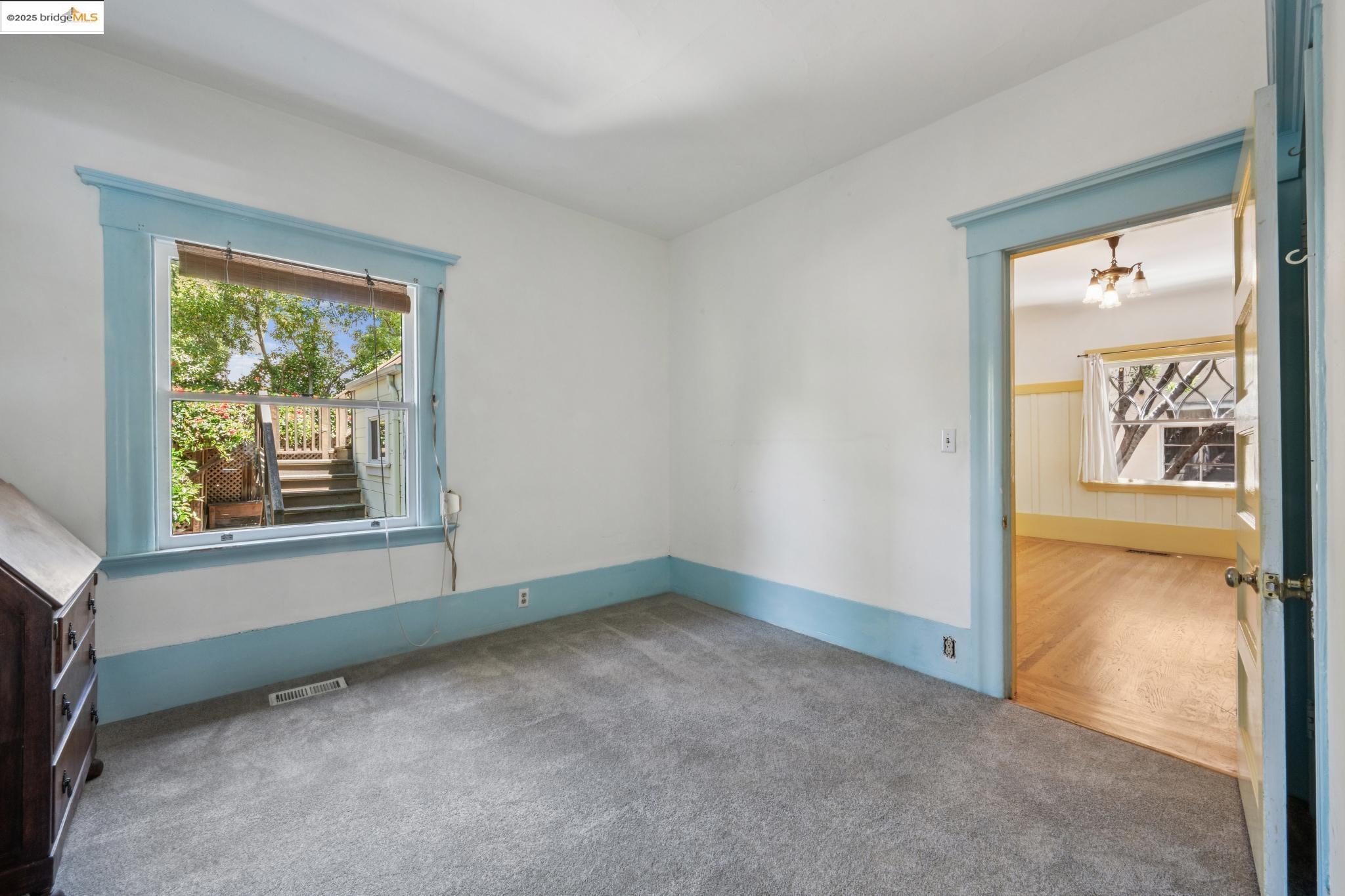 Detail Gallery Image 22 of 37 For 6420 Irwin Ct #6420,  Oakland,  CA 94609 - 3 Beds | 1 Baths