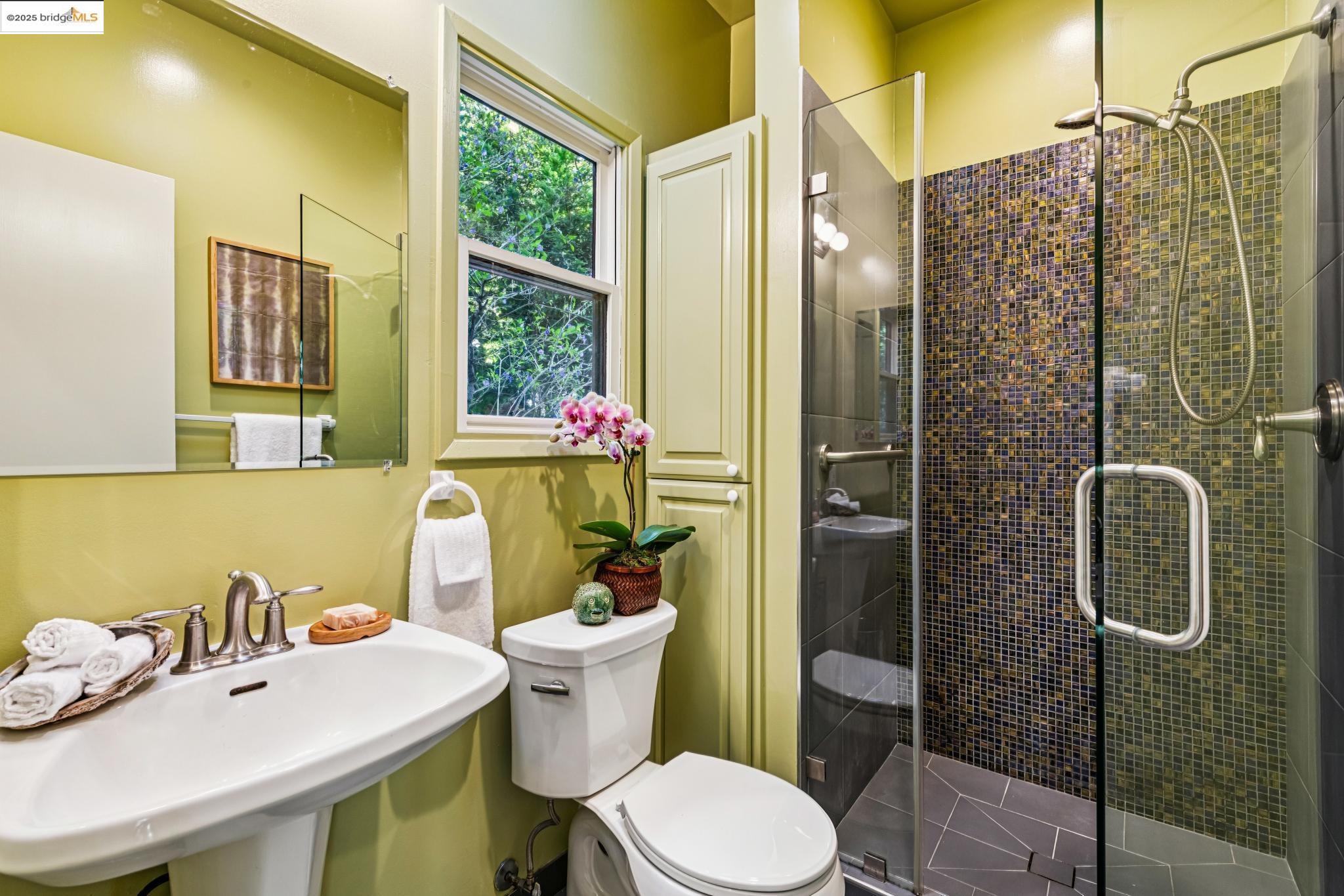 Detail Gallery Image 41 of 59 For 233 Arizona, Richmond,  CA 94801-4019 - 3 Beds | 3 Baths