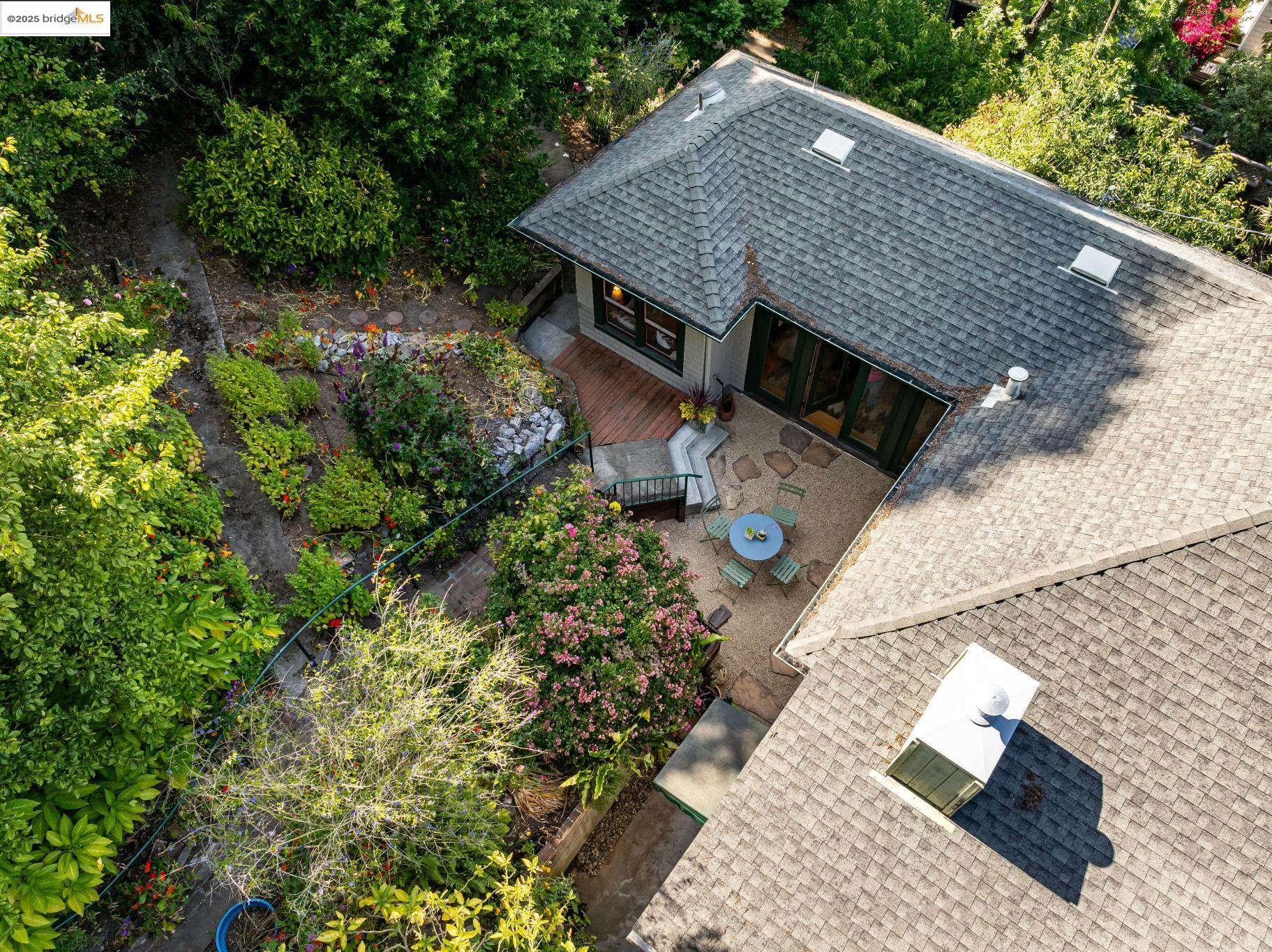 Detail Gallery Image 44 of 59 For 233 Arizona, Richmond,  CA 94801-4019 - 3 Beds | 3 Baths