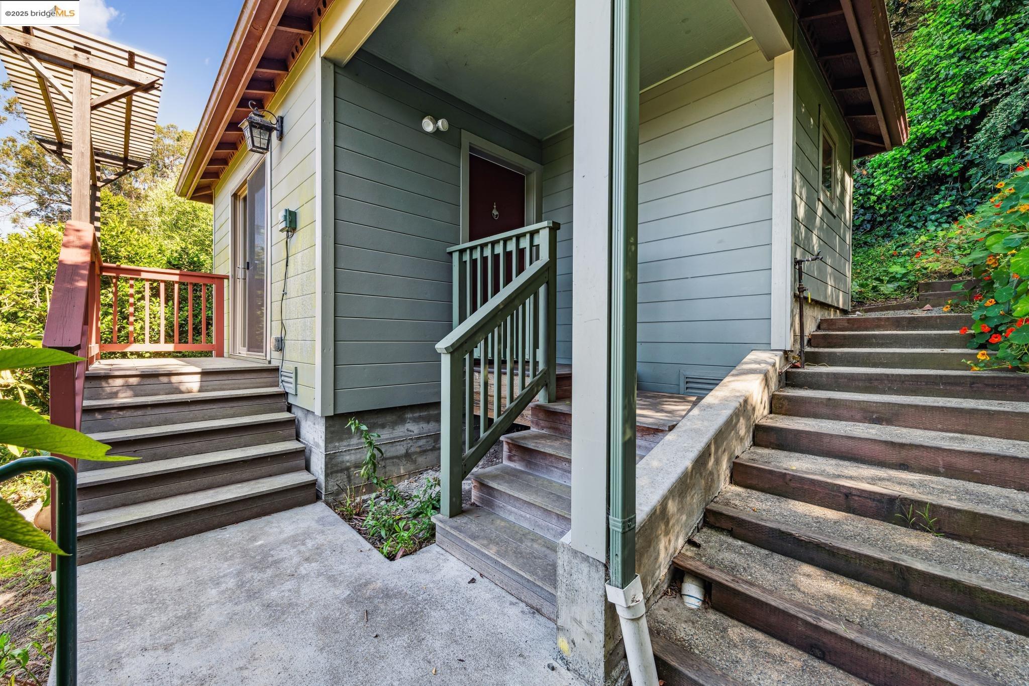 Detail Gallery Image 49 of 59 For 233 Arizona, Richmond,  CA 94801-4019 - 3 Beds | 3 Baths
