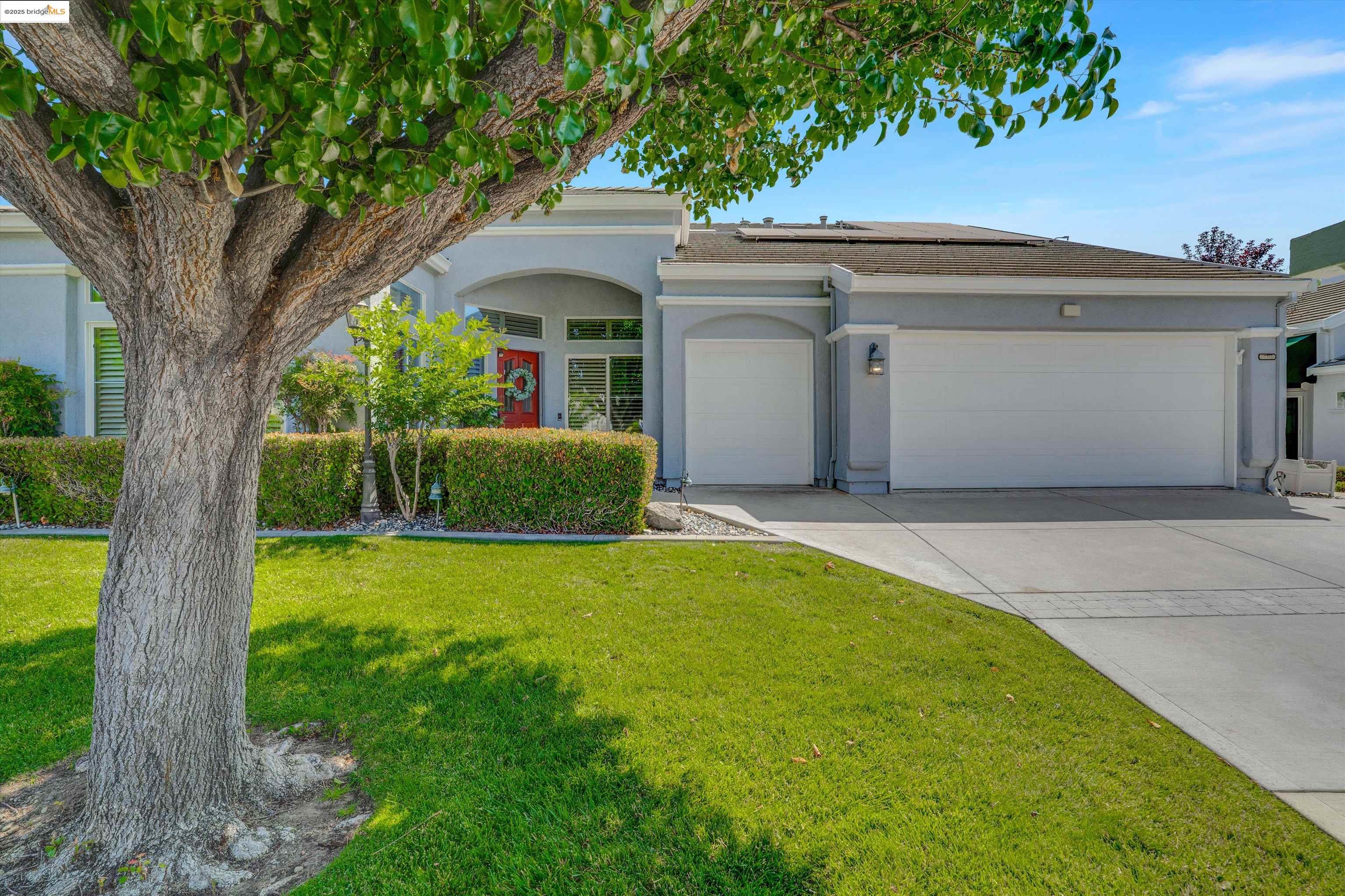 Detail Gallery Image 1 of 1 For 540 Central Park Pl, Brentwood,  CA 94513 - 2 Beds | 2/1 Baths