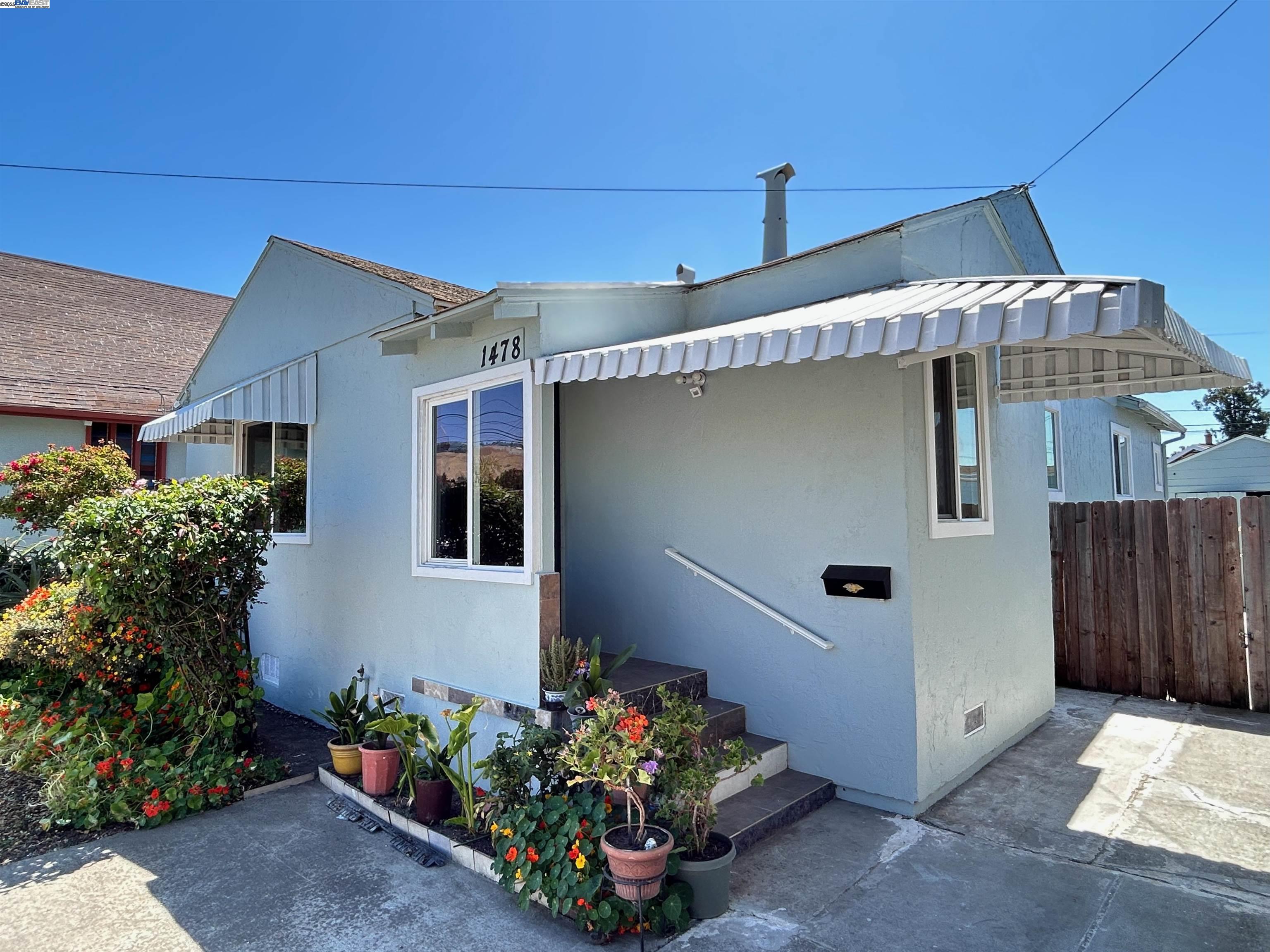 Detail Gallery Image 2 of 27 For 1478 156th Ave., San Leandro,  CA 94578 - 2 Beds | 2 Baths
