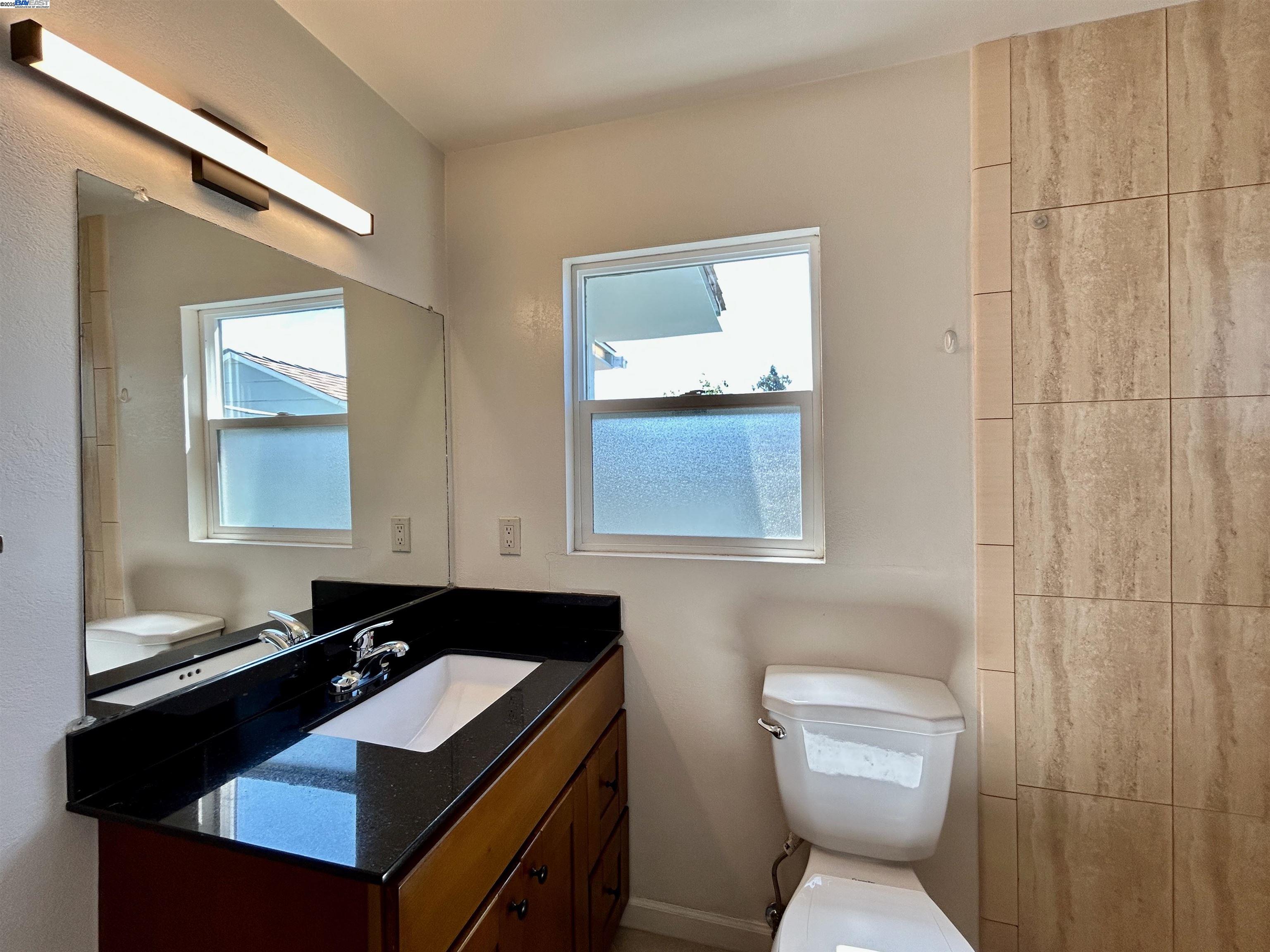 Detail Gallery Image 13 of 27 For 1478 156th Ave., San Leandro,  CA 94578 - 2 Beds | 2 Baths