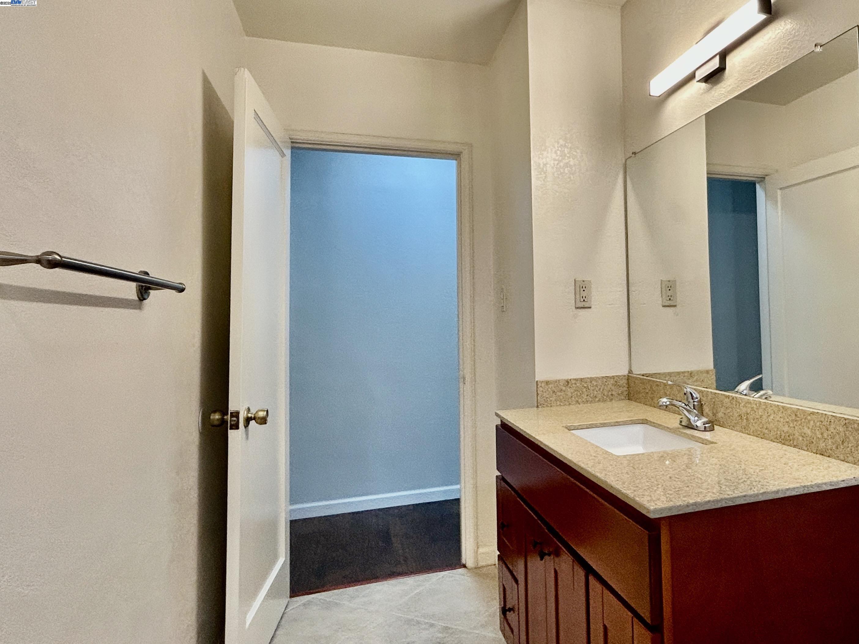 Detail Gallery Image 17 of 27 For 1478 156th Ave., San Leandro,  CA 94578 - 2 Beds | 2 Baths