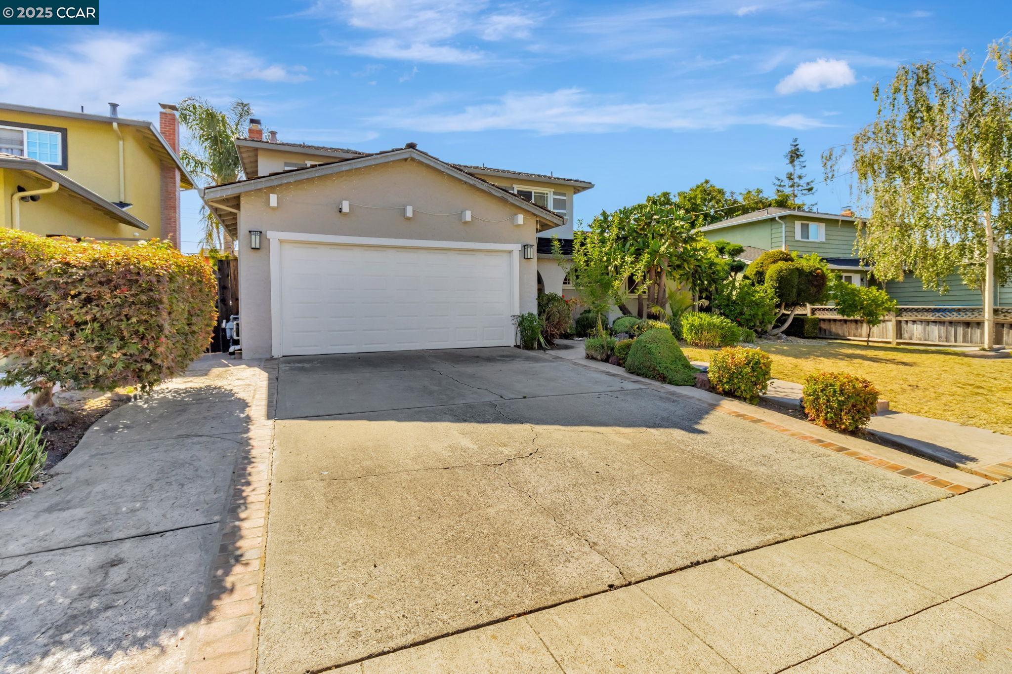 Detail Gallery Image 2 of 38 For 960 Live Oak Dr, Santa Clara,  CA 95051 - 4 Beds | 3 Baths