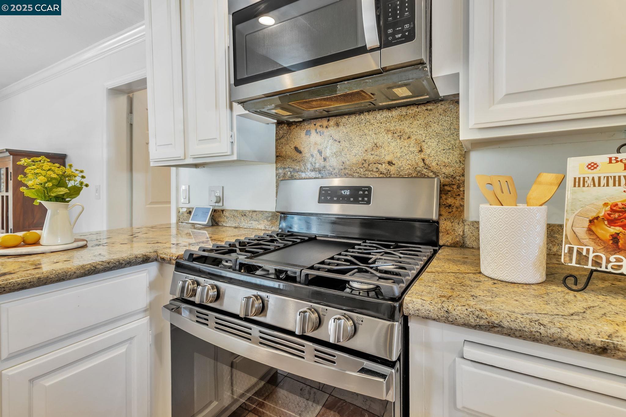 Detail Gallery Image 15 of 38 For 960 Live Oak Dr, Santa Clara,  CA 95051 - 4 Beds | 3 Baths