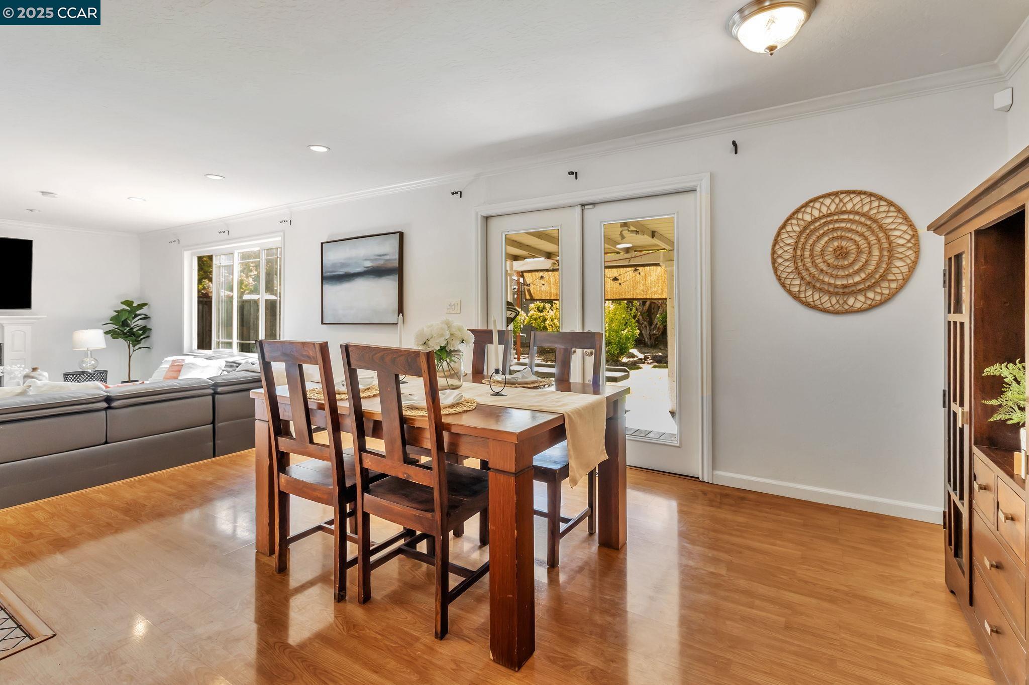 Detail Gallery Image 18 of 38 For 960 Live Oak Dr, Santa Clara,  CA 95051 - 4 Beds | 3 Baths