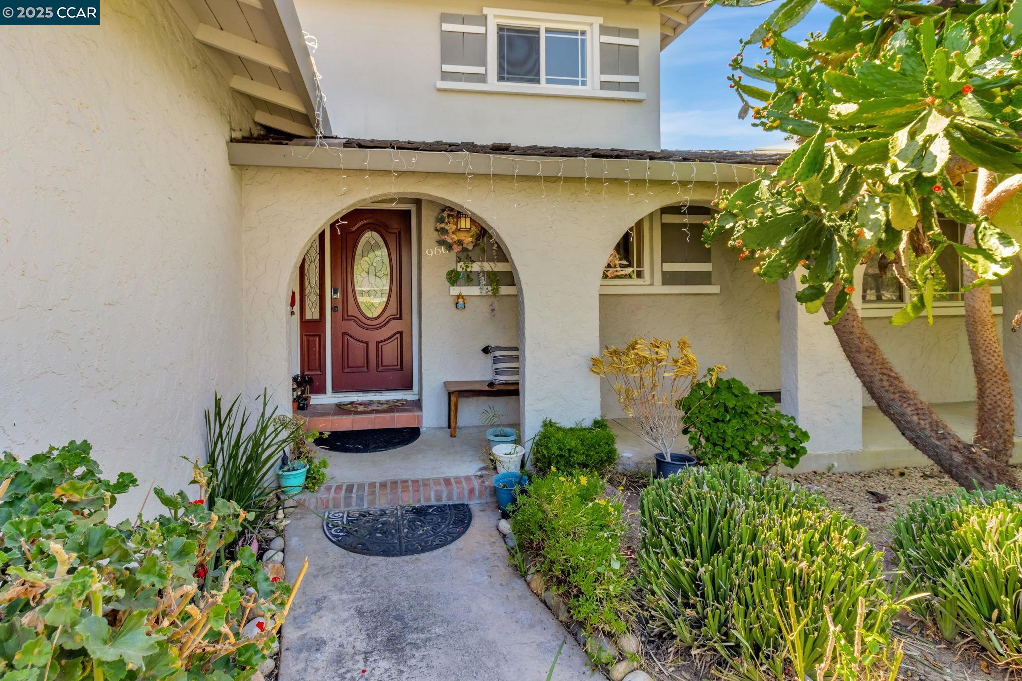 Detail Gallery Image 4 of 38 For 960 Live Oak Dr, Santa Clara,  CA 95051 - 4 Beds | 3 Baths