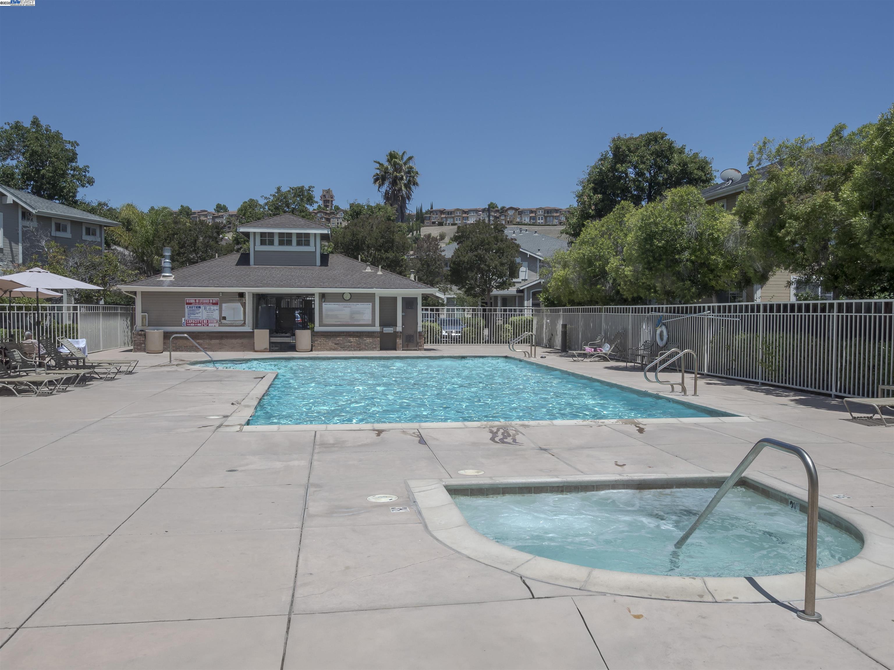 Detail Gallery Image 16 of 21 For 432 Curraghmore Court, San Jose,  CA 95136 - 3 Beds | 2/1 Baths