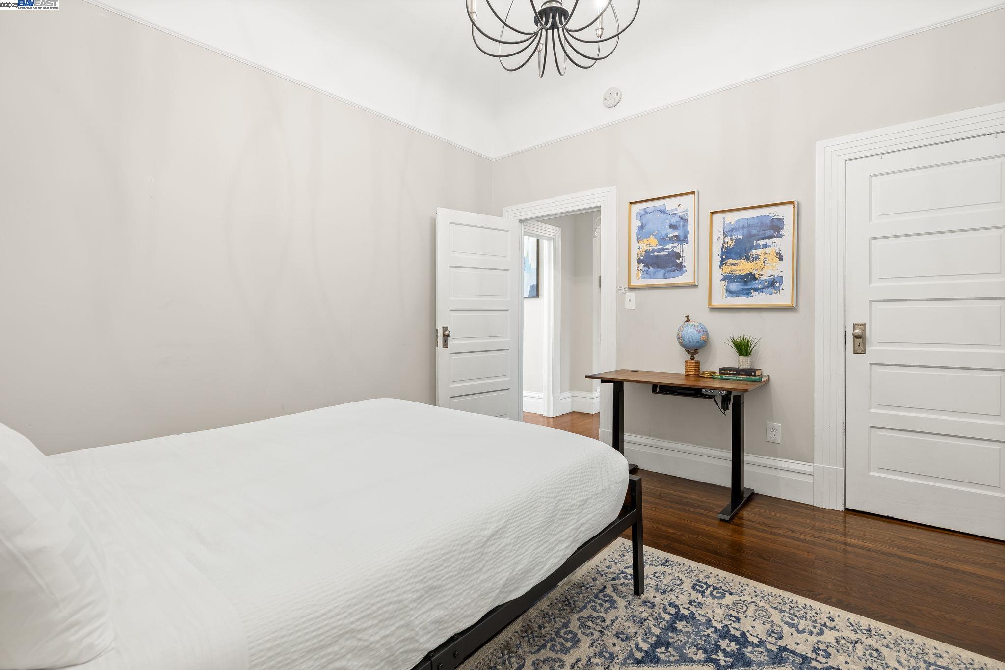 Detail Gallery Image 17 of 26 For 2207 E 21st St, Oakland,  CA 94606 - 4 Beds | 2/2 Baths