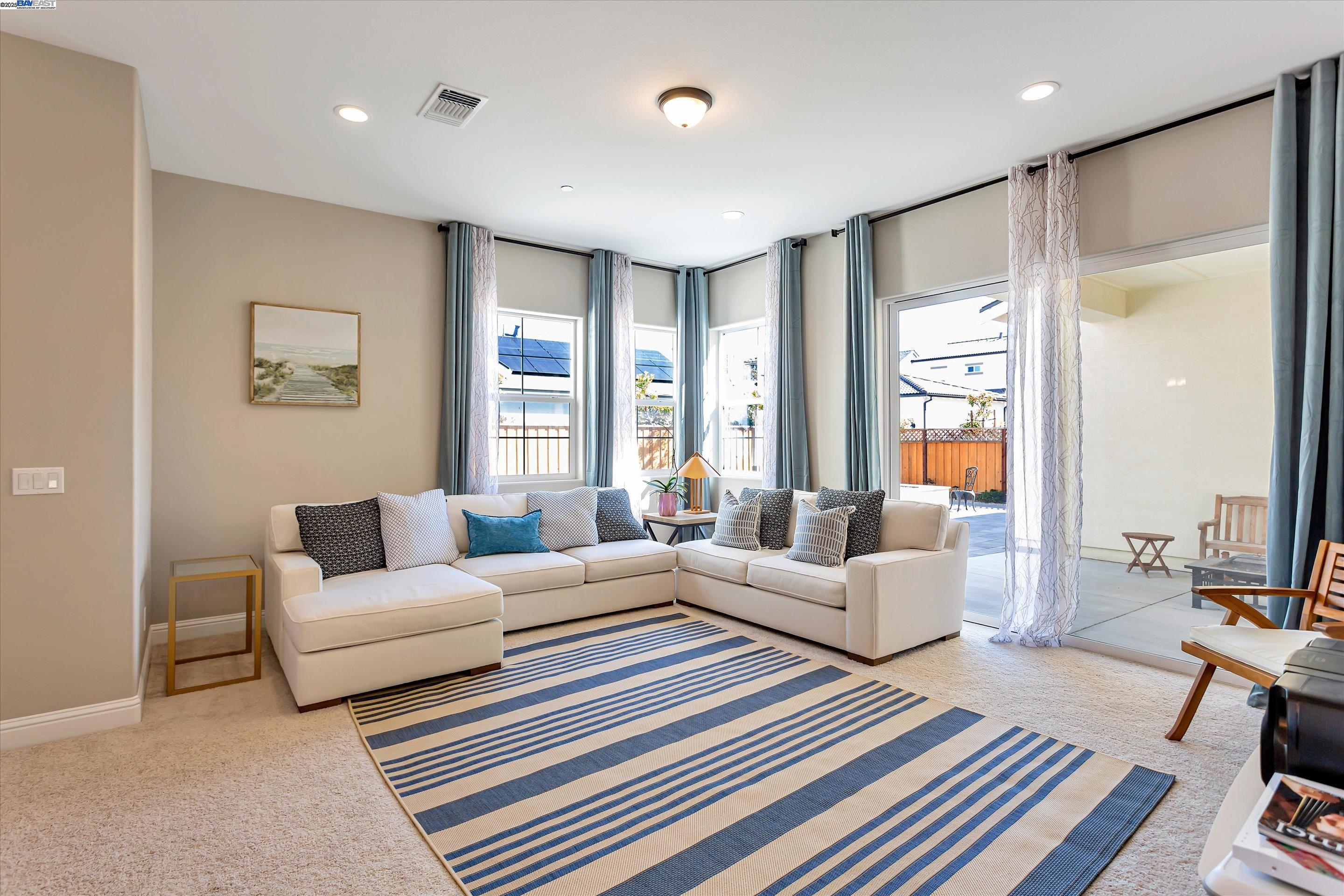 3010 Arido Way, Marina, California 93933, 4 Bedrooms Bedrooms, 9 Rooms Rooms,2 BathroomsBathrooms,Residential Lease,For Rent,3010 Arido Way,41101980