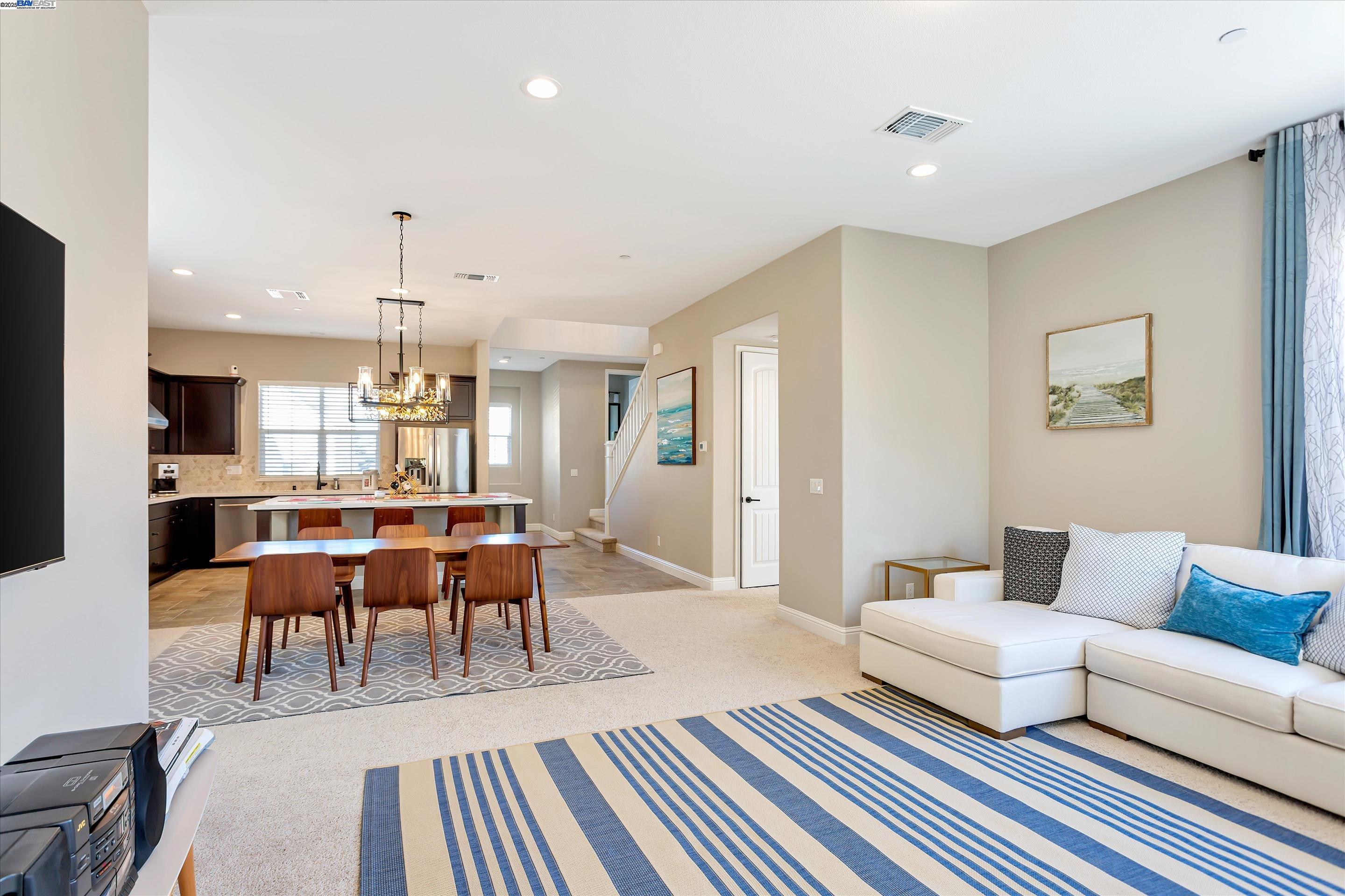 3010 Arido Way, Marina, California 93933, 4 Bedrooms Bedrooms, 9 Rooms Rooms,2 BathroomsBathrooms,Residential Lease,For Rent,3010 Arido Way,41101980