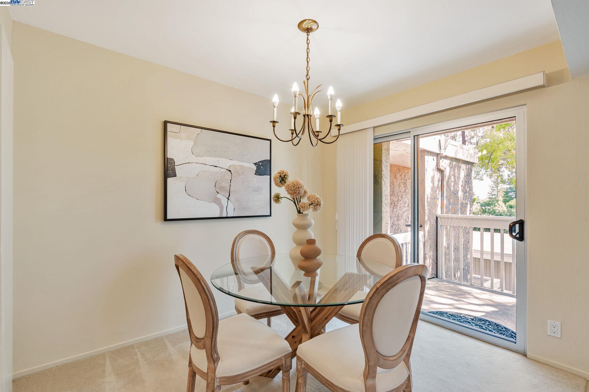 Detail Gallery Image 19 of 40 For 675 Sharon Park Dr #245,  Menlo Park,  CA 94025 - 2 Beds | 2 Baths