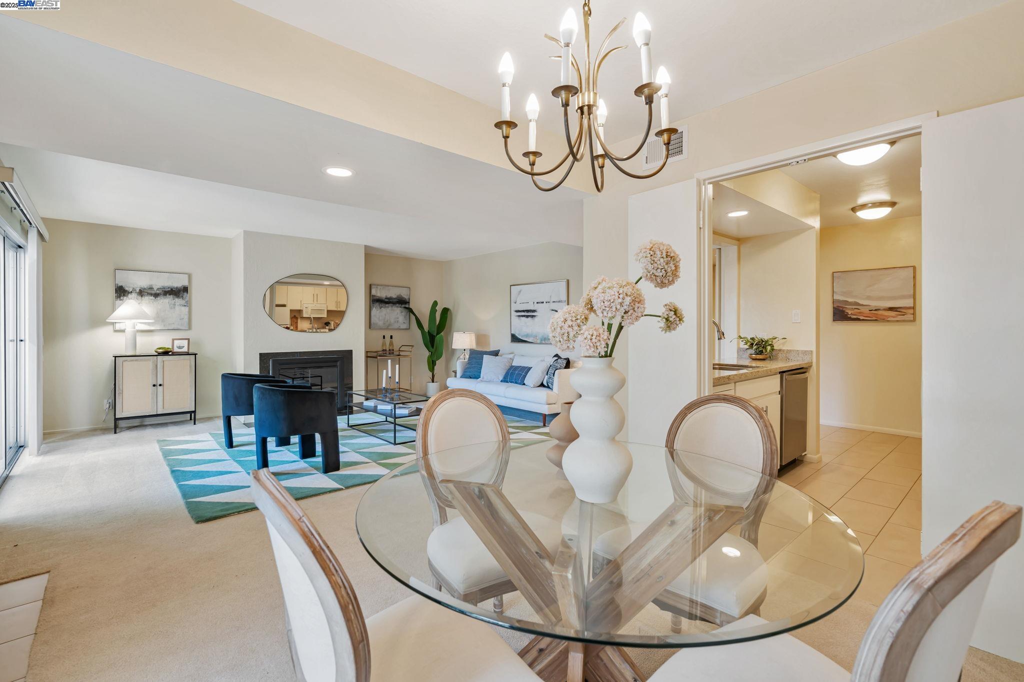 Detail Gallery Image 20 of 40 For 675 Sharon Park Dr #245,  Menlo Park,  CA 94025 - 2 Beds | 2 Baths