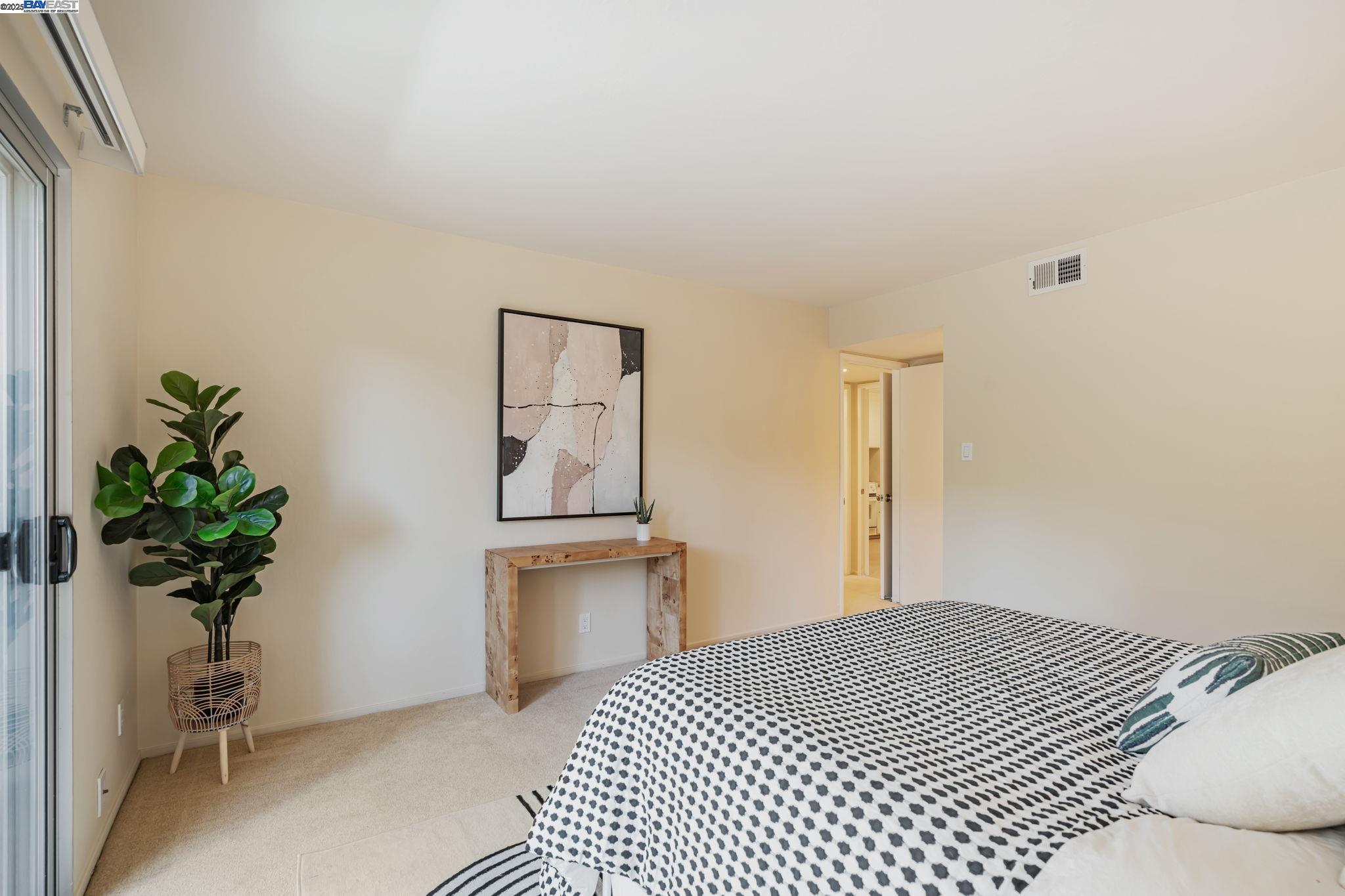 Detail Gallery Image 29 of 40 For 675 Sharon Park Dr #245,  Menlo Park,  CA 94025 - 2 Beds | 2 Baths
