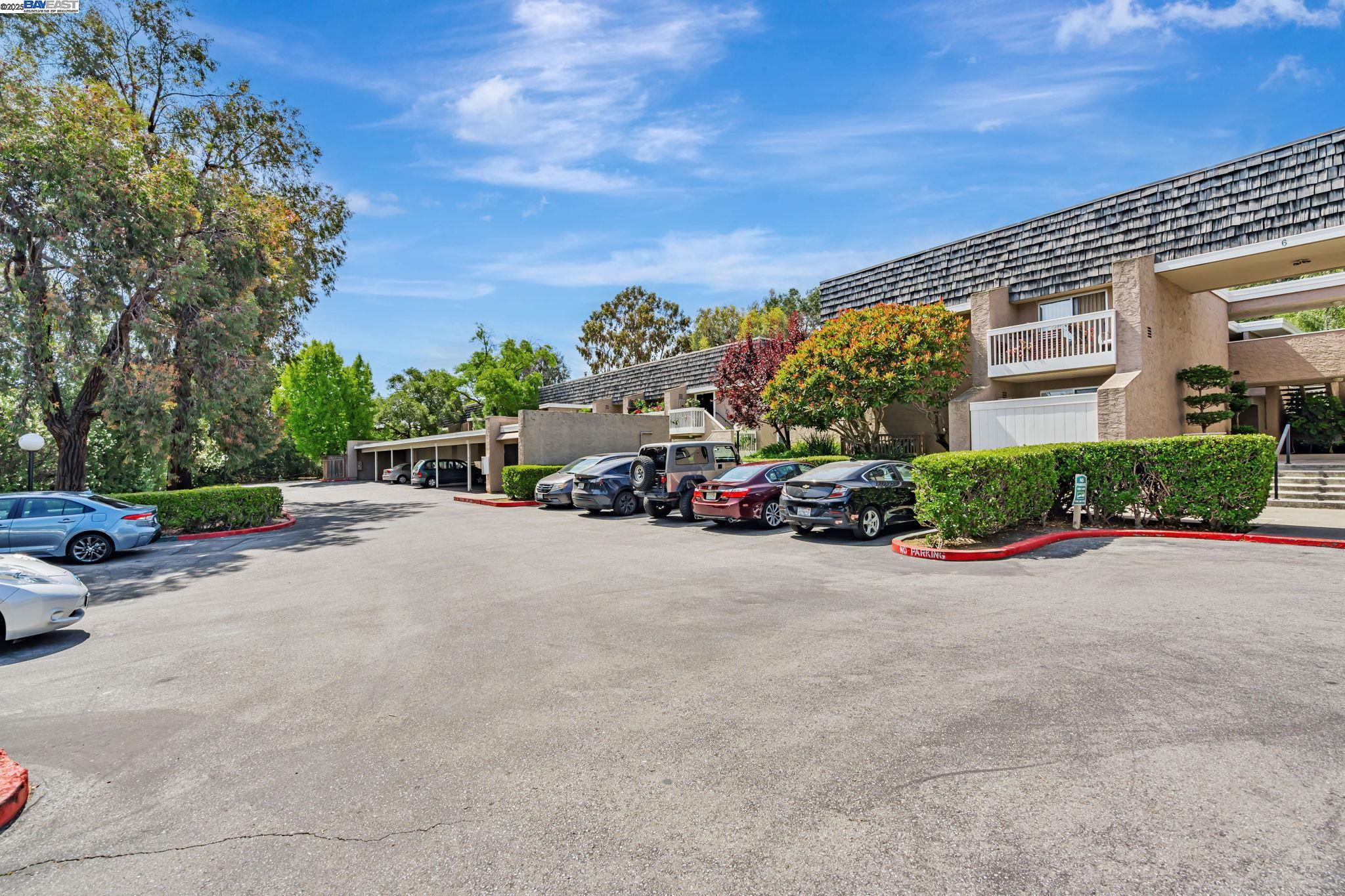Detail Gallery Image 36 of 40 For 675 Sharon Park Dr #245,  Menlo Park,  CA 94025 - 2 Beds | 2 Baths