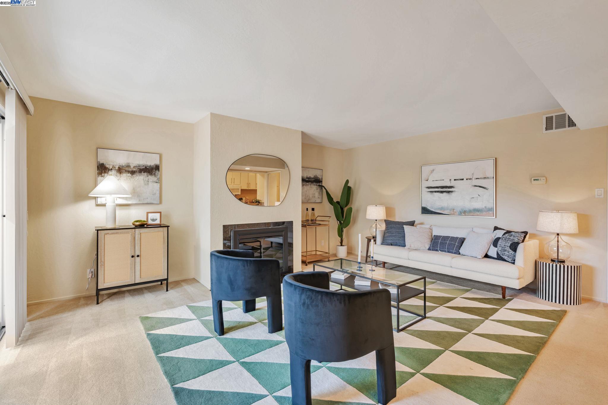 Detail Gallery Image 7 of 40 For 675 Sharon Park Dr #245,  Menlo Park,  CA 94025 - 2 Beds | 2 Baths