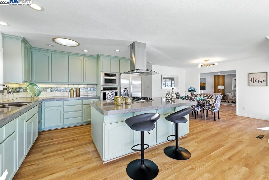 Detail Gallery Image 18 of 58 For 11 Alhambra Ct, Antioch,  CA 94509 - 3 Beds | 3 Baths