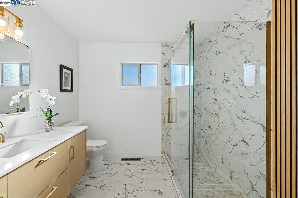 Detail Gallery Image 33 of 58 For 11 Alhambra Ct, Antioch,  CA 94509 - 3 Beds | 3 Baths