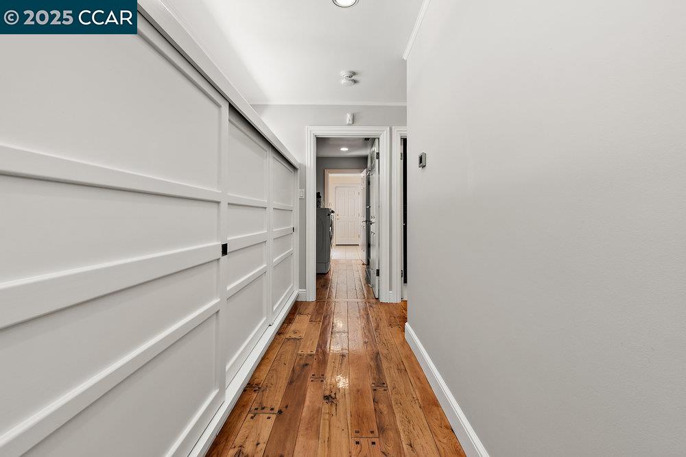 Detail Gallery Image 22 of 60 For 3949 Canyon Rd, Lafayette,  CA 94549-2701 - 5 Beds | 5/1 Baths