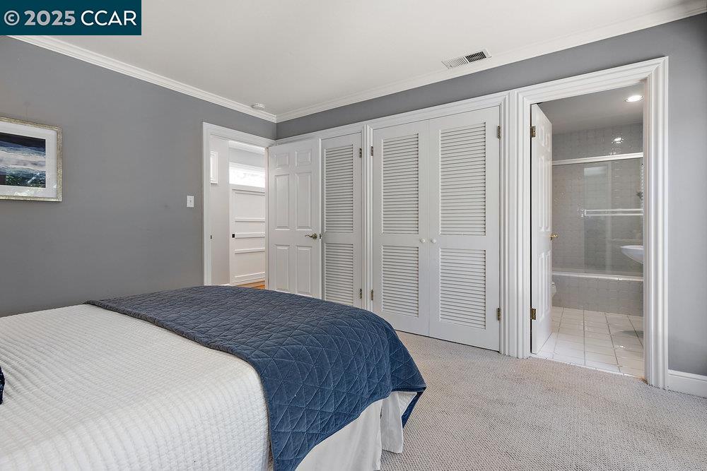 Detail Gallery Image 25 of 60 For 3949 Canyon Rd, Lafayette,  CA 94549-2701 - 5 Beds | 5/1 Baths