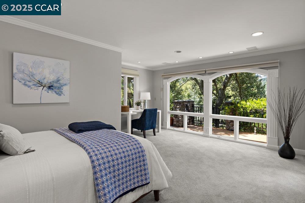Detail Gallery Image 40 of 60 For 3949 Canyon Rd, Lafayette,  CA 94549-2701 - 5 Beds | 5/1 Baths