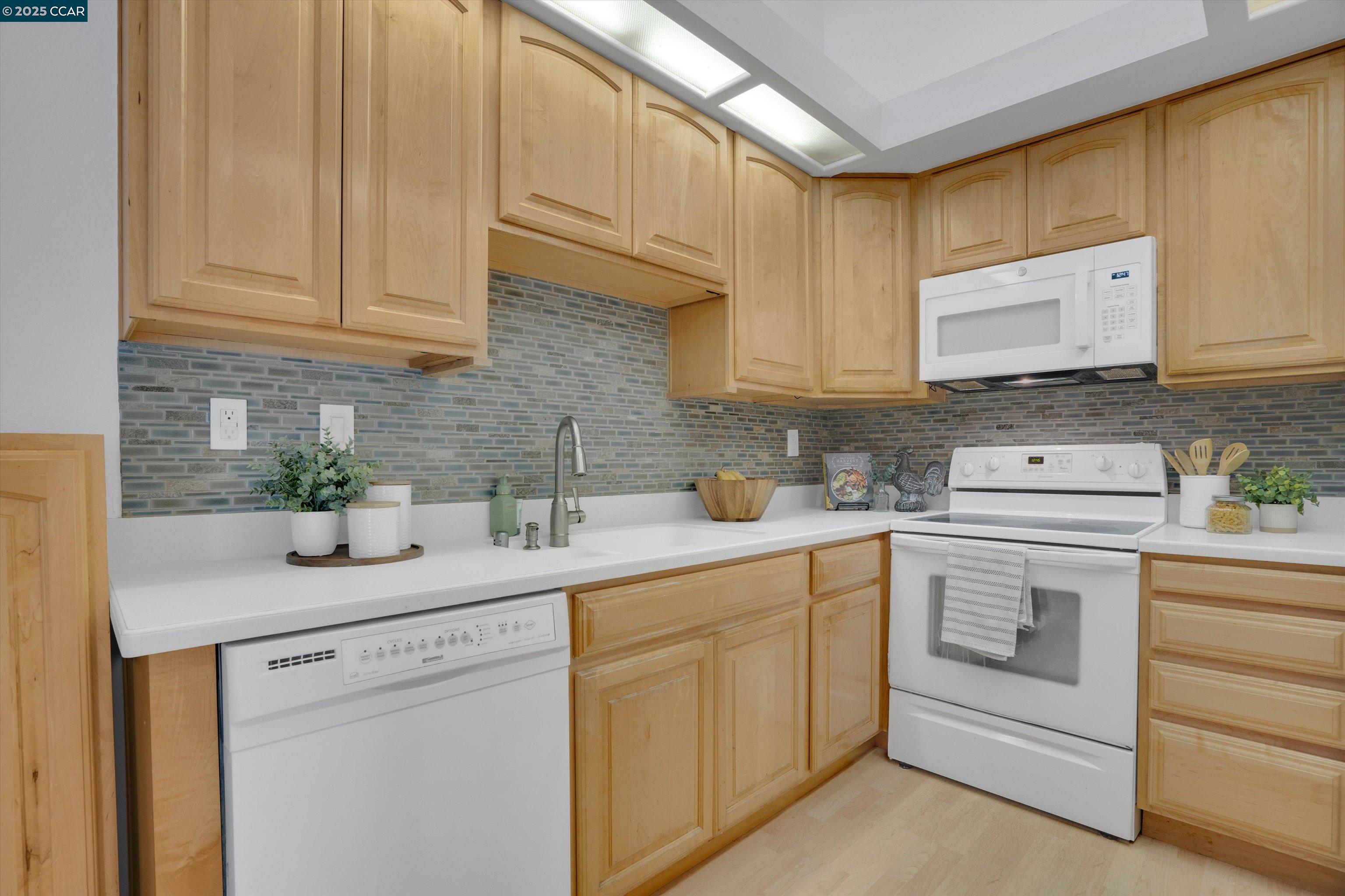 Photo #18: 41101984 Listing: Photo #18