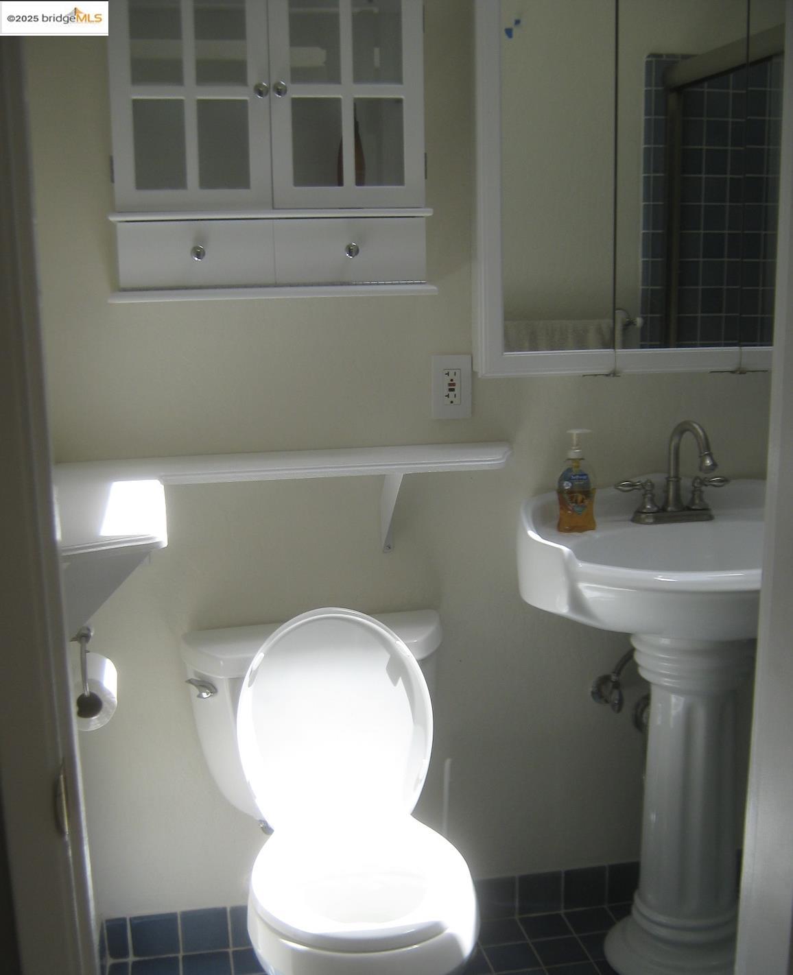 Detail Gallery Image 13 of 23 For 2075 Lakewood Dr, San Jose,  CA 95132-1024 - 3 Beds | 2 Baths
