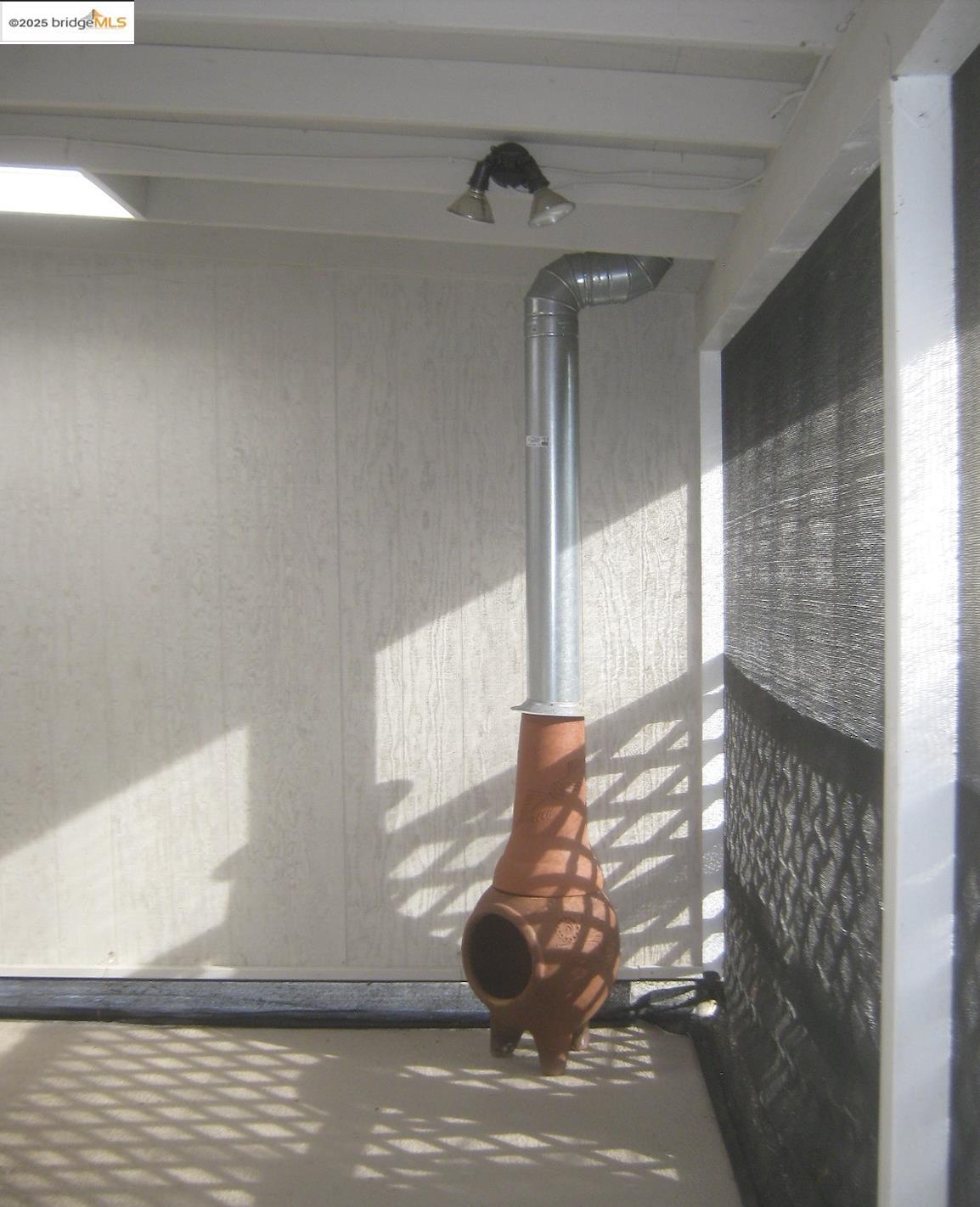 Detail Gallery Image 17 of 23 For 2075 Lakewood Dr, San Jose,  CA 95132-1024 - 3 Beds | 2 Baths