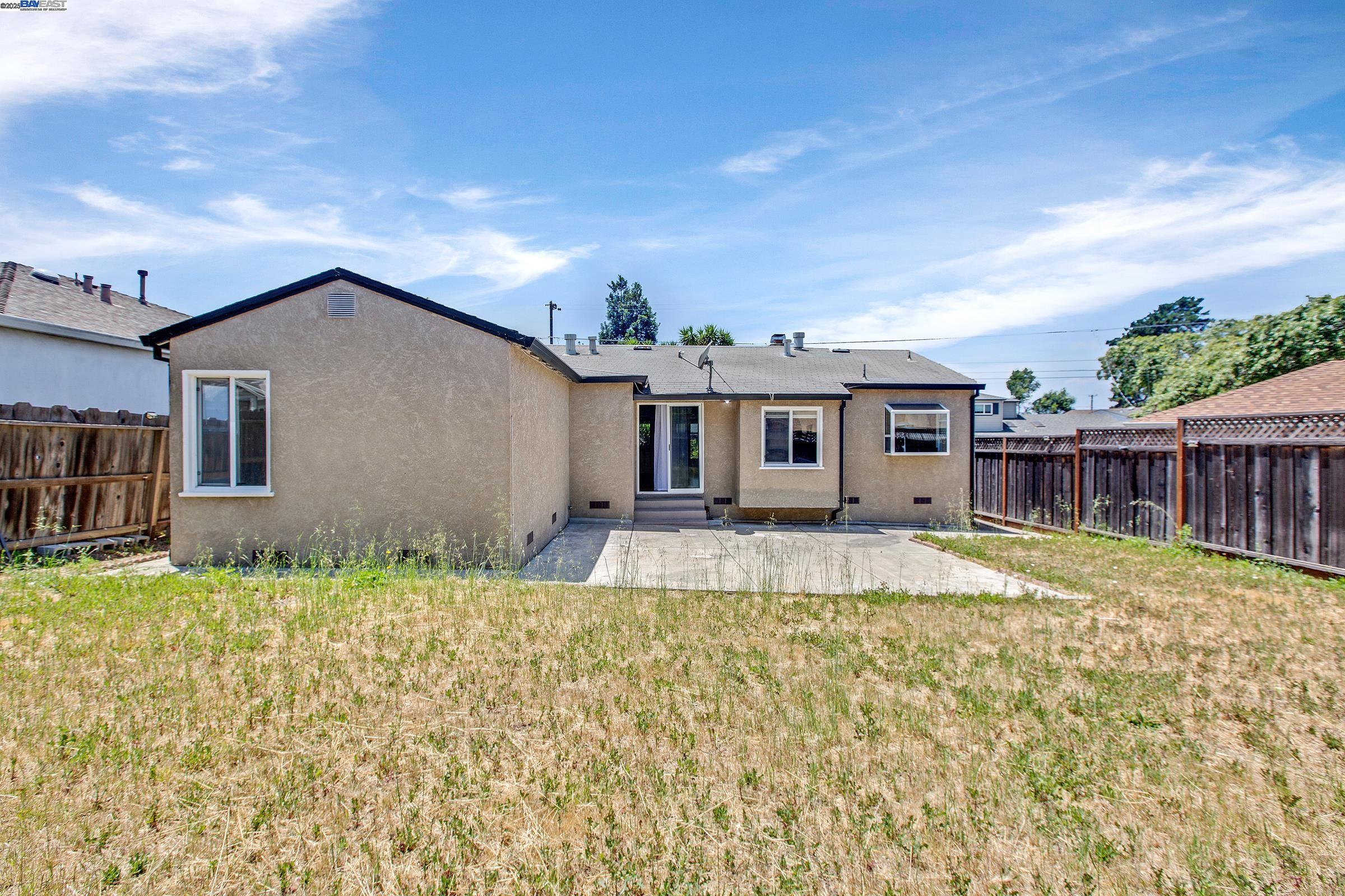 Detail Gallery Image 30 of 32 For 22013 Queen St, Castro Valley,  CA 94546 - 3 Beds | 2 Baths