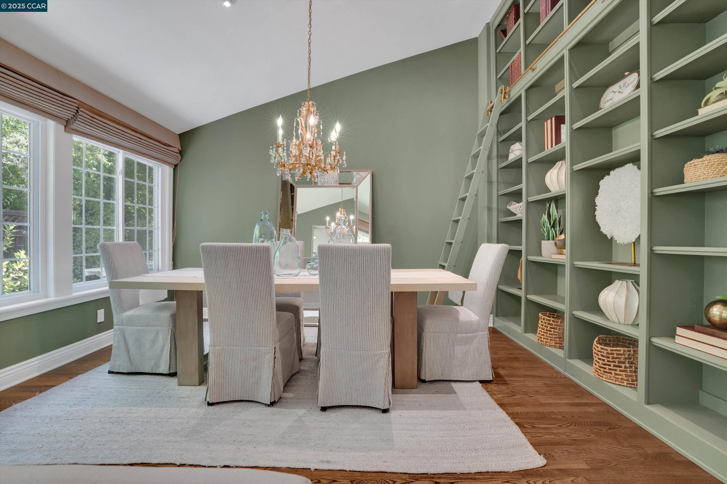 Detail Gallery Image 11 of 41 For 2345 San Miguel Dr, Walnut Creek,  CA 94596 - 4 Beds | 2/1 Baths