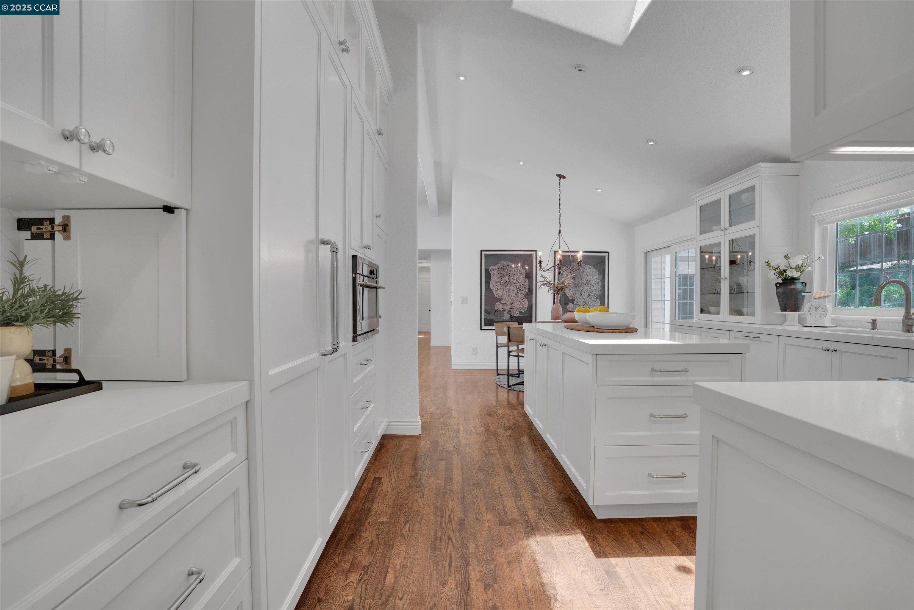 Detail Gallery Image 15 of 41 For 2345 San Miguel Dr, Walnut Creek,  CA 94596 - 4 Beds | 2/1 Baths