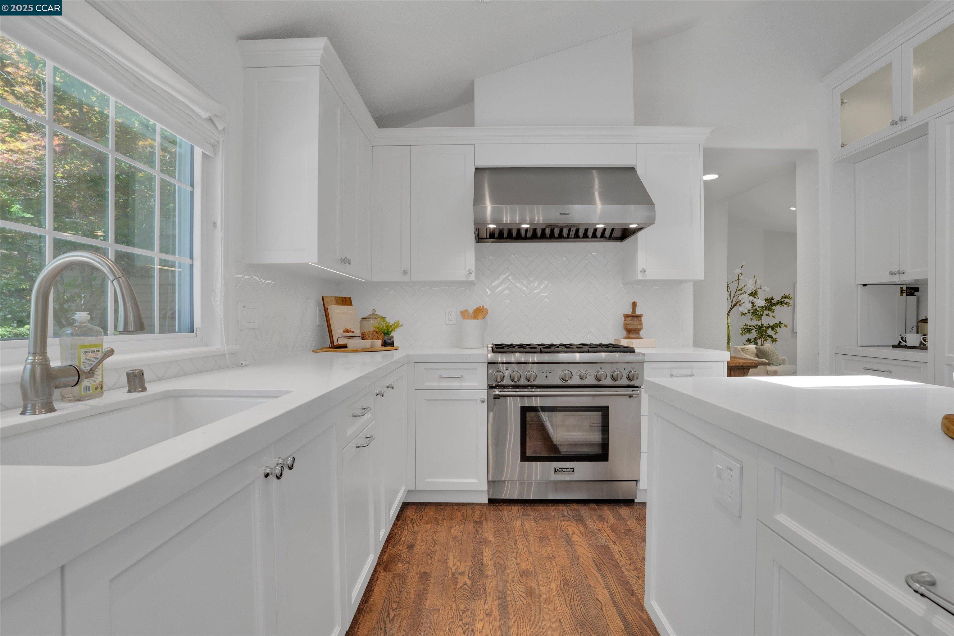 Detail Gallery Image 18 of 41 For 2345 San Miguel Dr, Walnut Creek,  CA 94596 - 4 Beds | 2/1 Baths