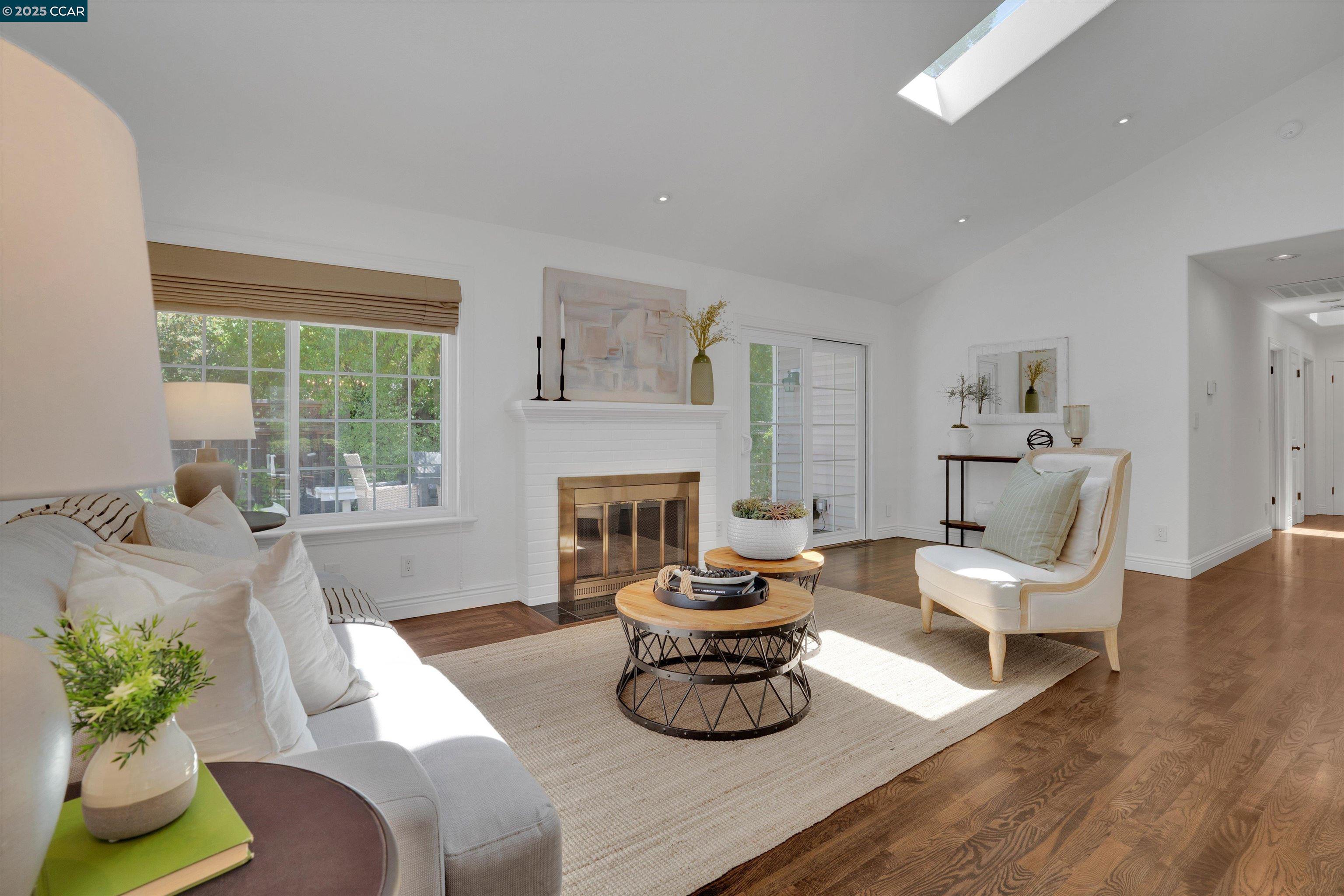 Detail Gallery Image 21 of 41 For 2345 San Miguel Dr, Walnut Creek,  CA 94596 - 4 Beds | 2/1 Baths