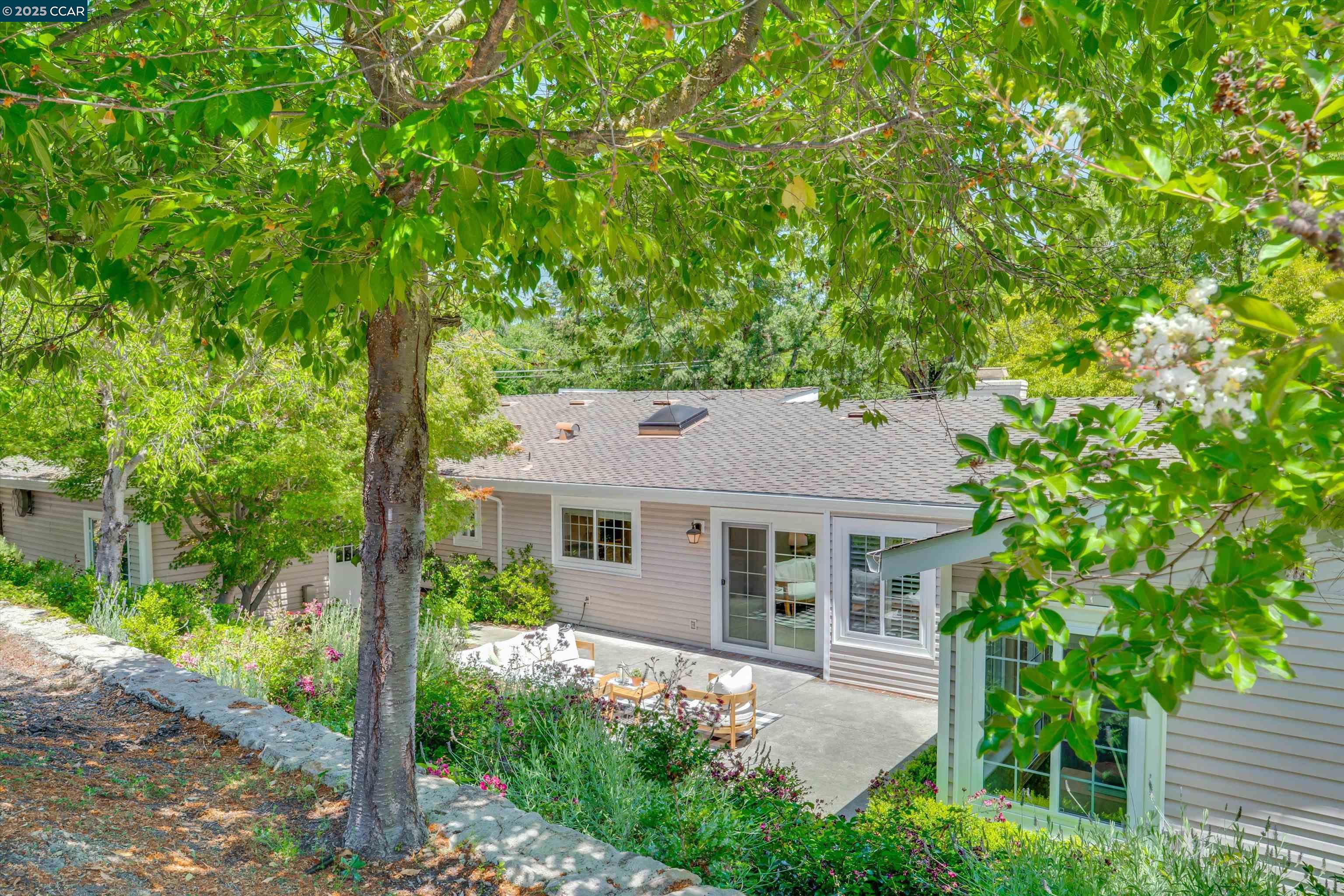 Detail Gallery Image 38 of 41 For 2345 San Miguel Dr, Walnut Creek,  CA 94596 - 4 Beds | 2/1 Baths