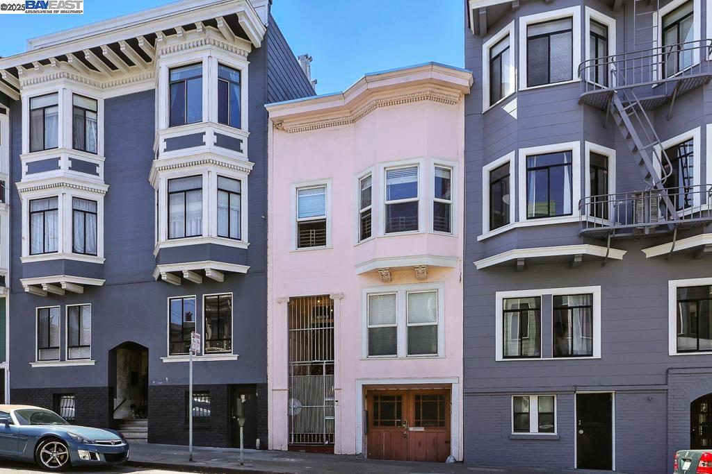 Detail Gallery Image 2 of 52 For 1519-1521 Jackson St, San Francisco,  CA 94109 - – Beds | – Baths