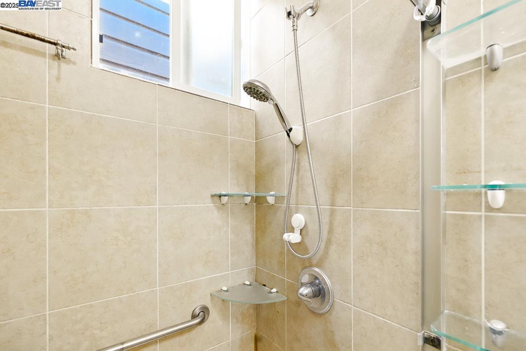 Detail Gallery Image 19 of 52 For 1519-1521 Jackson St, San Francisco,  CA 94109 - – Beds | – Baths