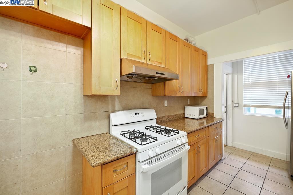 Detail Gallery Image 21 of 52 For 1519-1521 Jackson St, San Francisco,  CA 94109 - – Beds | – Baths