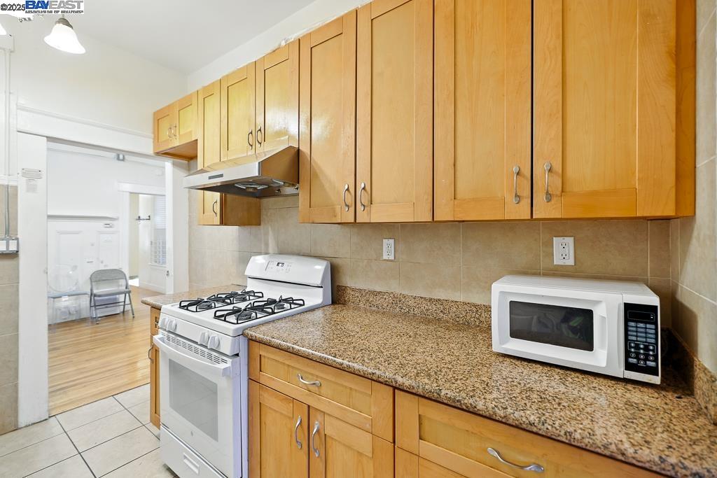 Detail Gallery Image 23 of 52 For 1519-1521 Jackson St, San Francisco,  CA 94109 - – Beds | – Baths