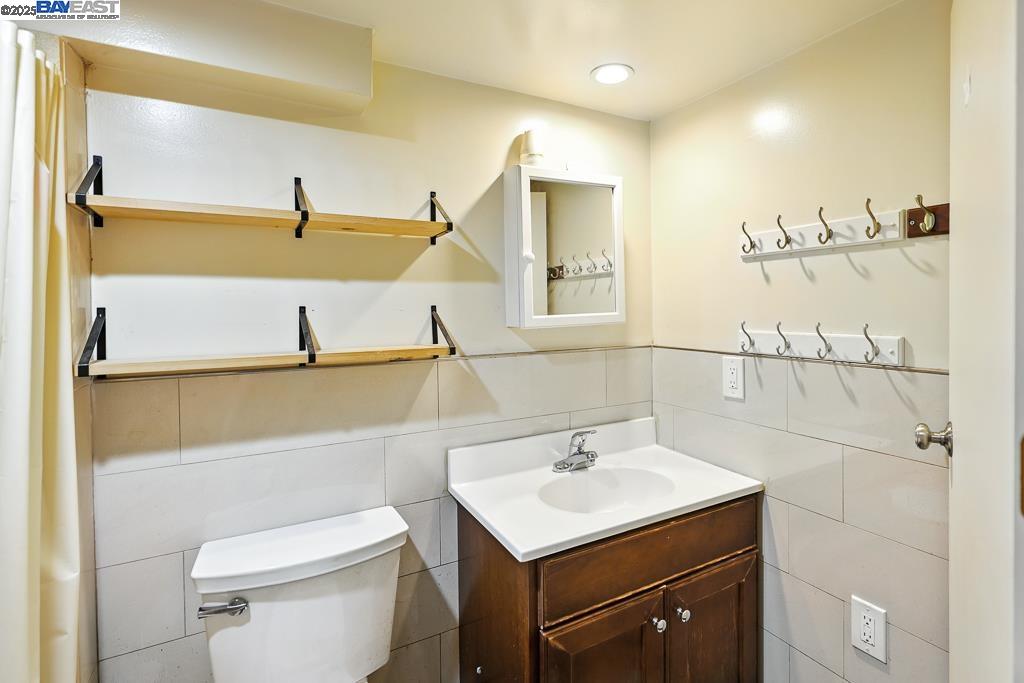 Detail Gallery Image 47 of 52 For 1519-1521 Jackson St, San Francisco,  CA 94109 - – Beds | – Baths
