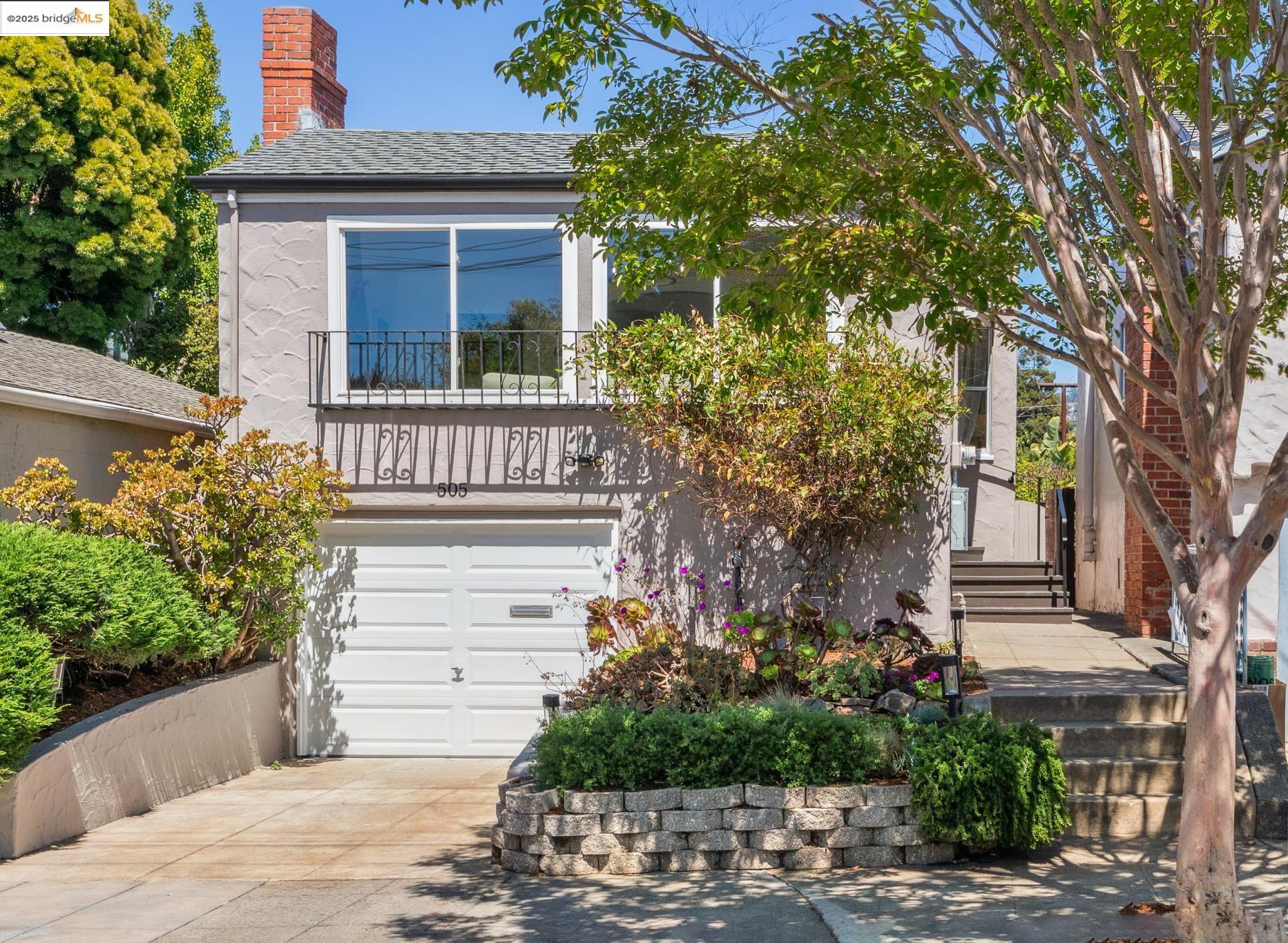 Detail Gallery Image 1 of 1 For 505 Cornell Ave, Albany,  CA 94706-1208 - 2 Beds | 1 Baths