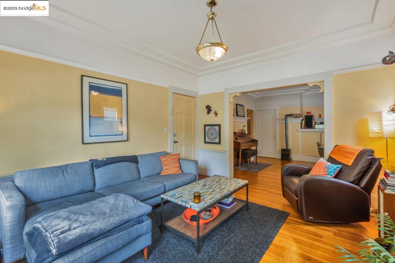 Detail Gallery Image 12 of 60 For 5537 Claremont Ave, Oakland,  CA 94618 - – Beds | – Baths