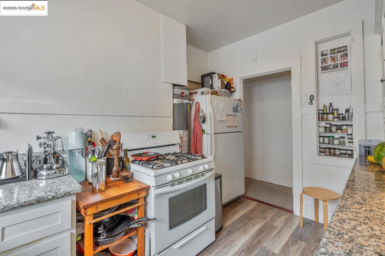 Detail Gallery Image 23 of 60 For 5537 Claremont Ave, Oakland,  CA 94618 - – Beds | – Baths