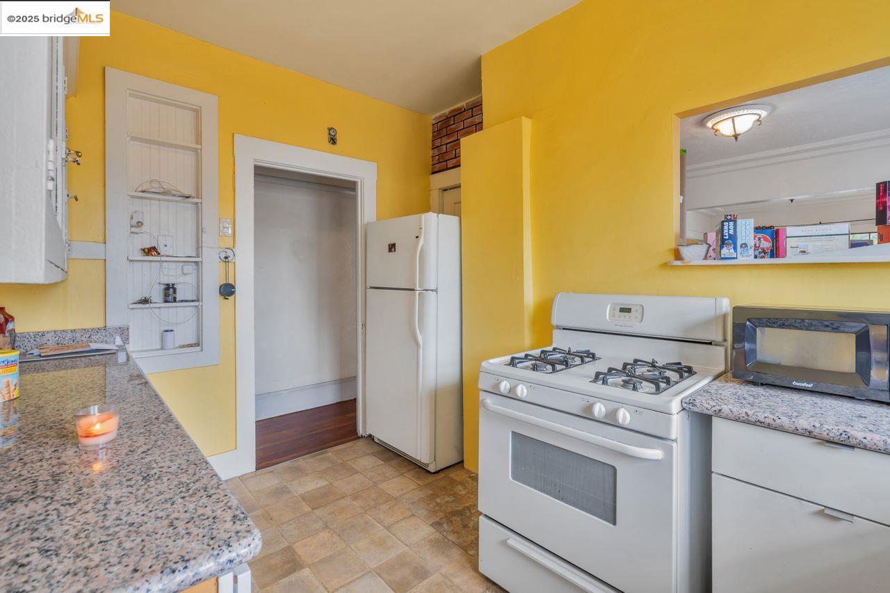 Detail Gallery Image 29 of 60 For 5537 Claremont Ave, Oakland,  CA 94618 - – Beds | – Baths