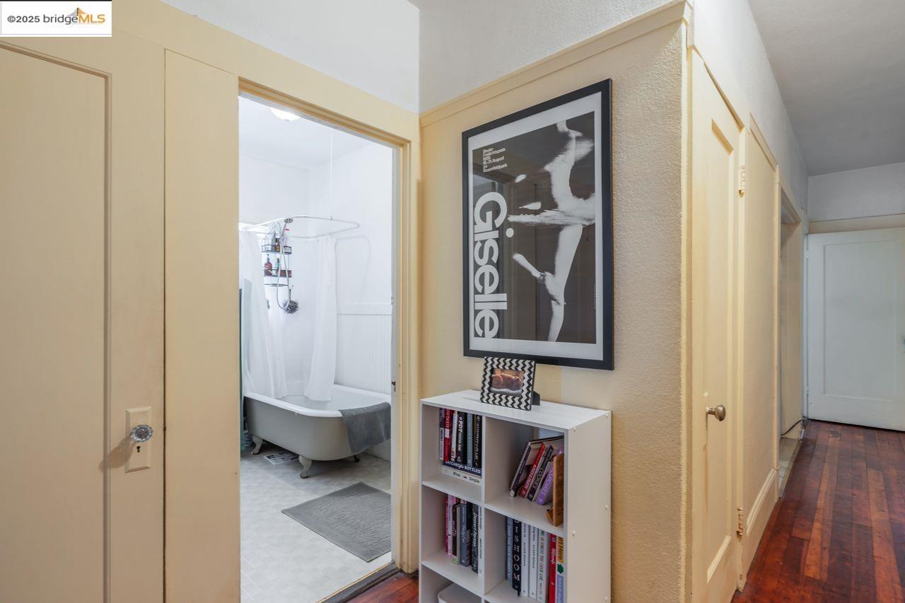 Detail Gallery Image 50 of 60 For 5537 Claremont Ave, Oakland,  CA 94618 - – Beds | – Baths