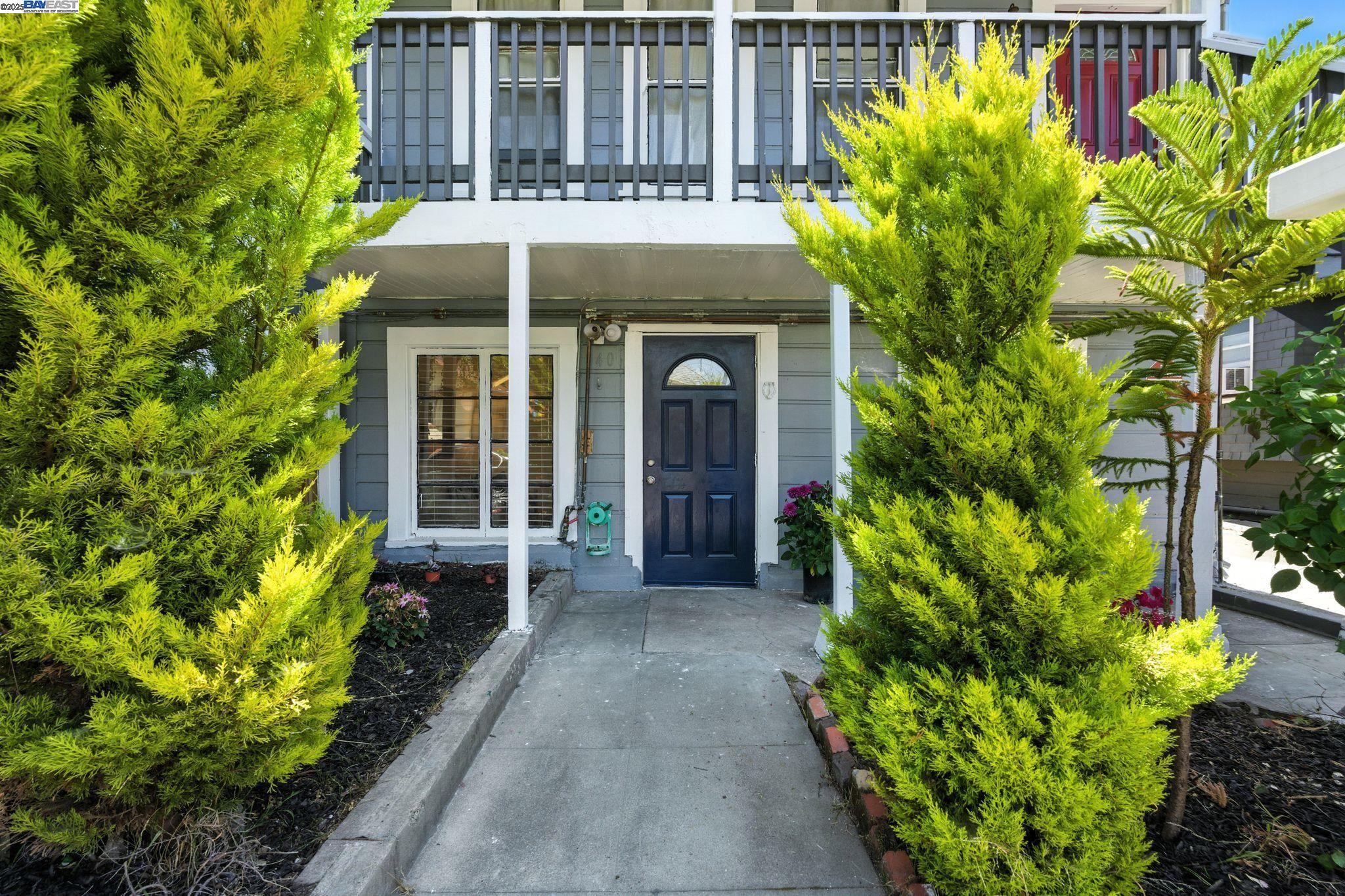 Detail Gallery Image 3 of 34 For 840 Oak St, Alameda,  CA 94501 - – Beds | – Baths